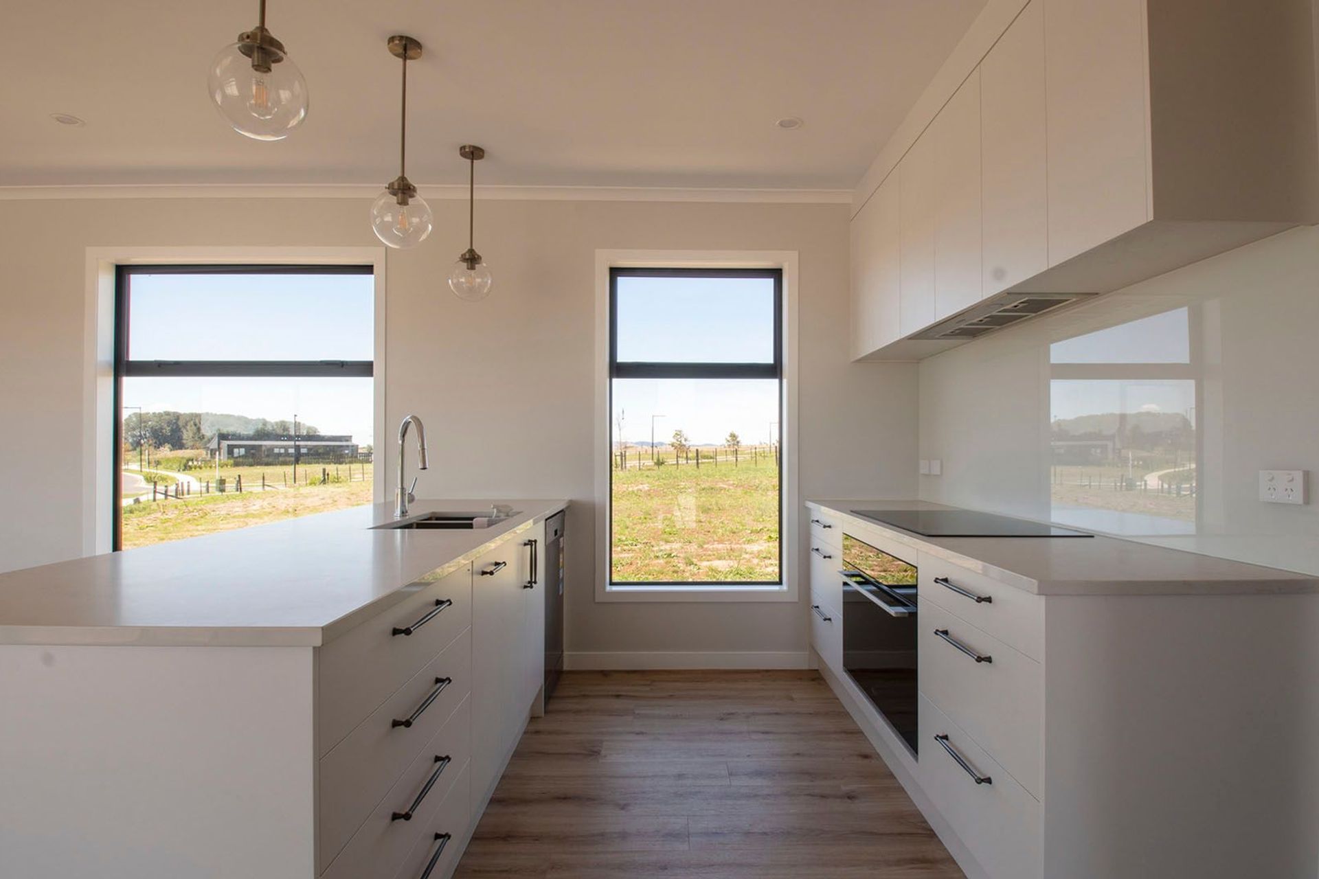 Lakeside, 45 Whites Way - Invest