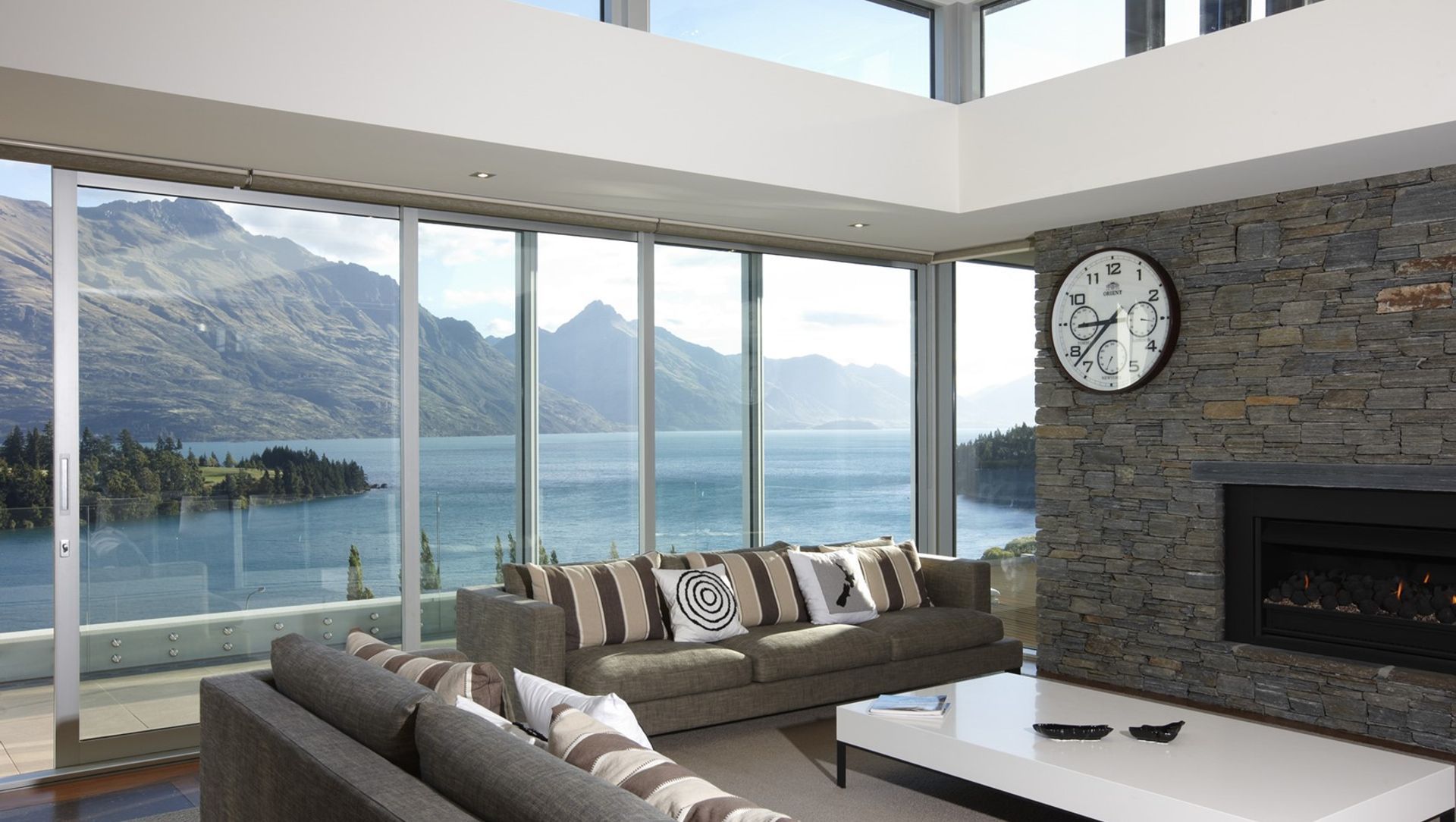 Queenstown Escape banner