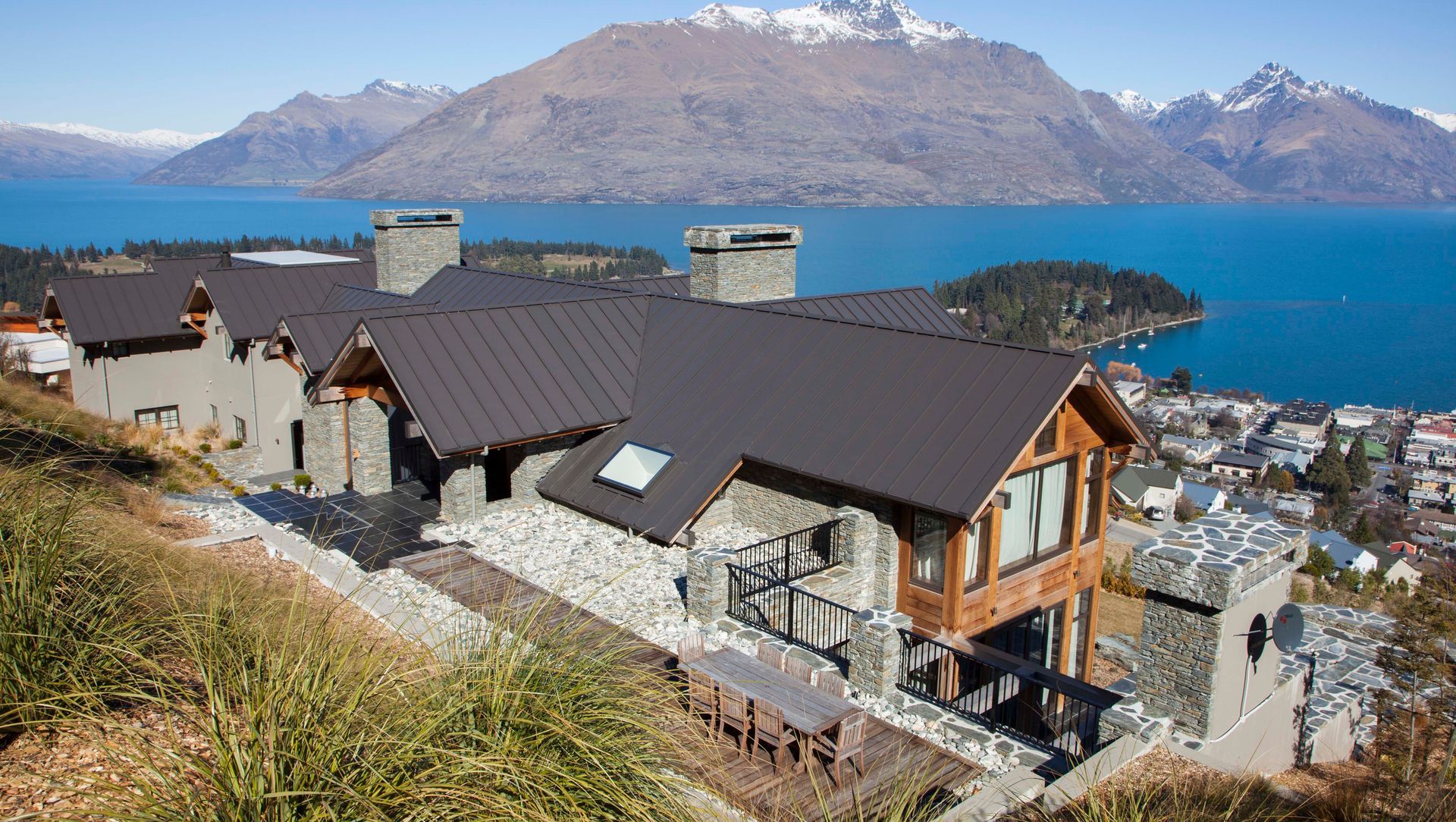 Pinnacle Place banner