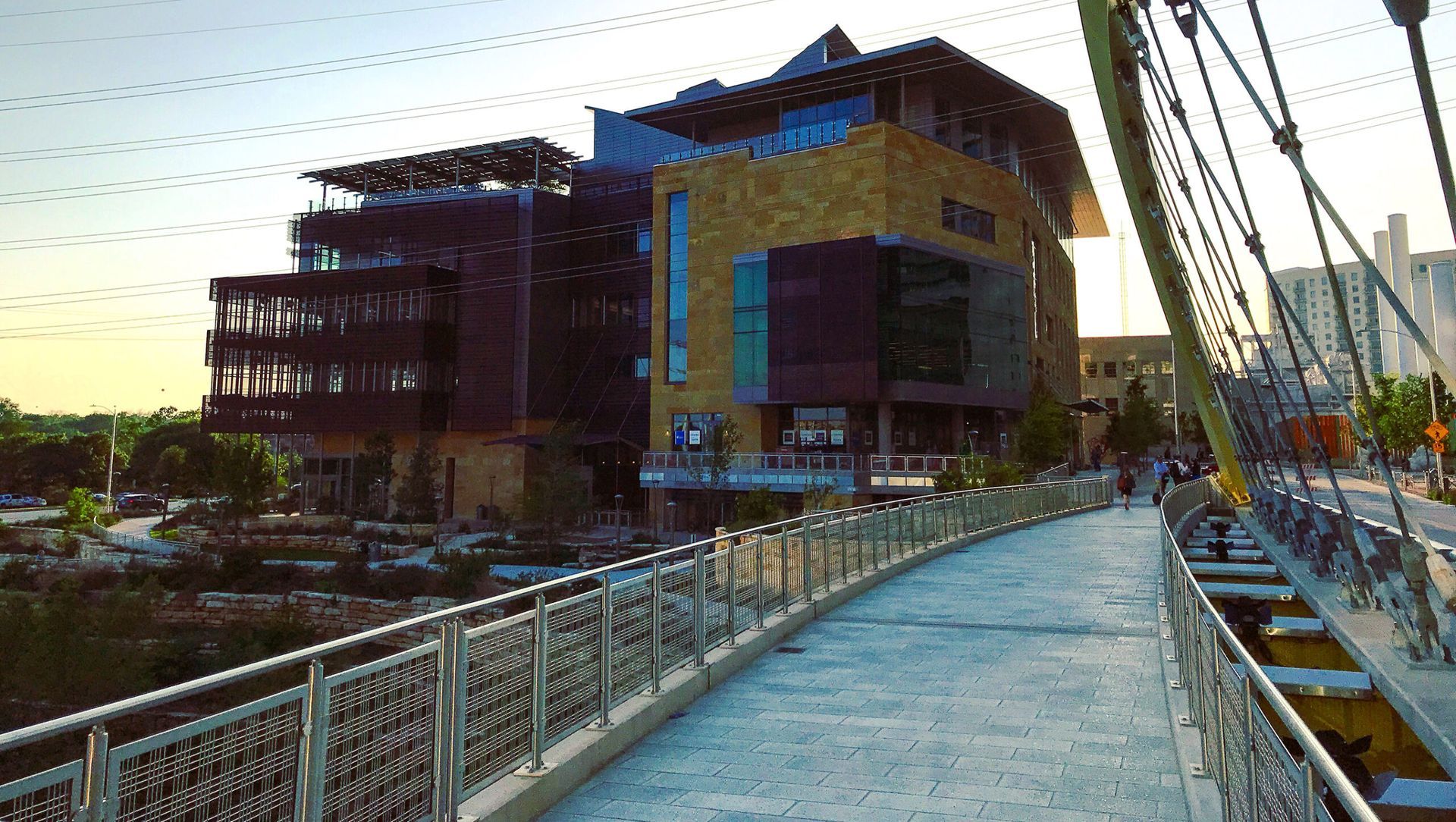 Public Library and Second Street Bridge banner
