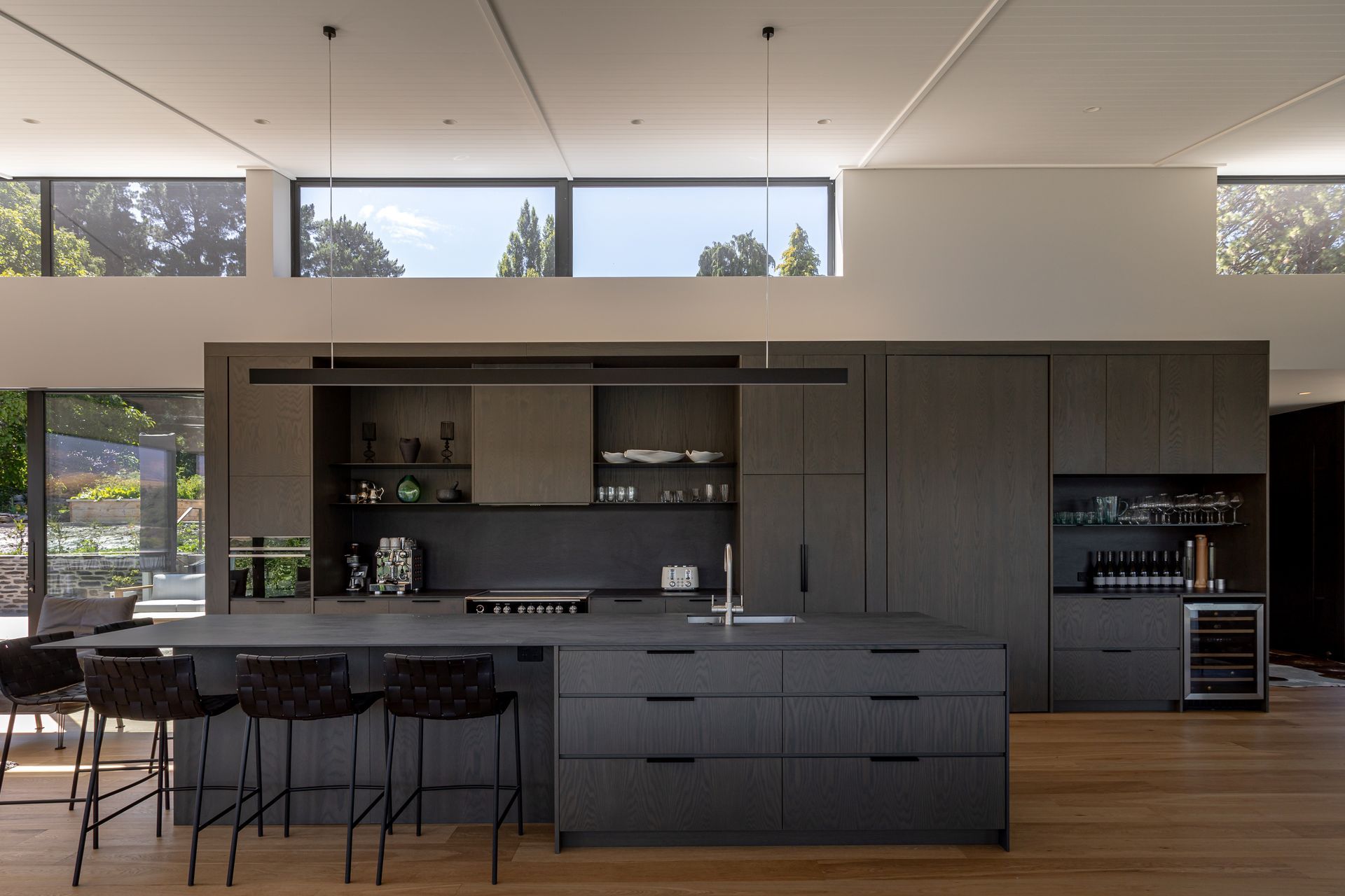 020-Ben-Hudson-Architects-Lake-House-modern-kitchen.jpg