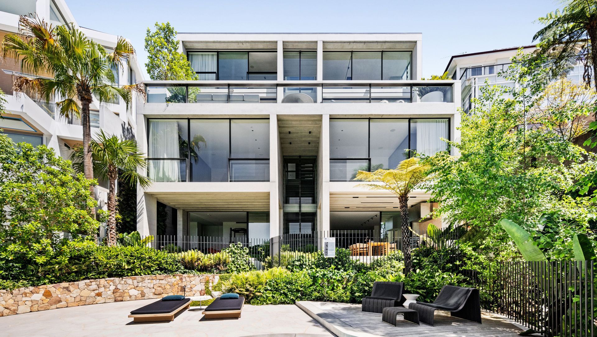 Coolawin Road, Northbridge banner