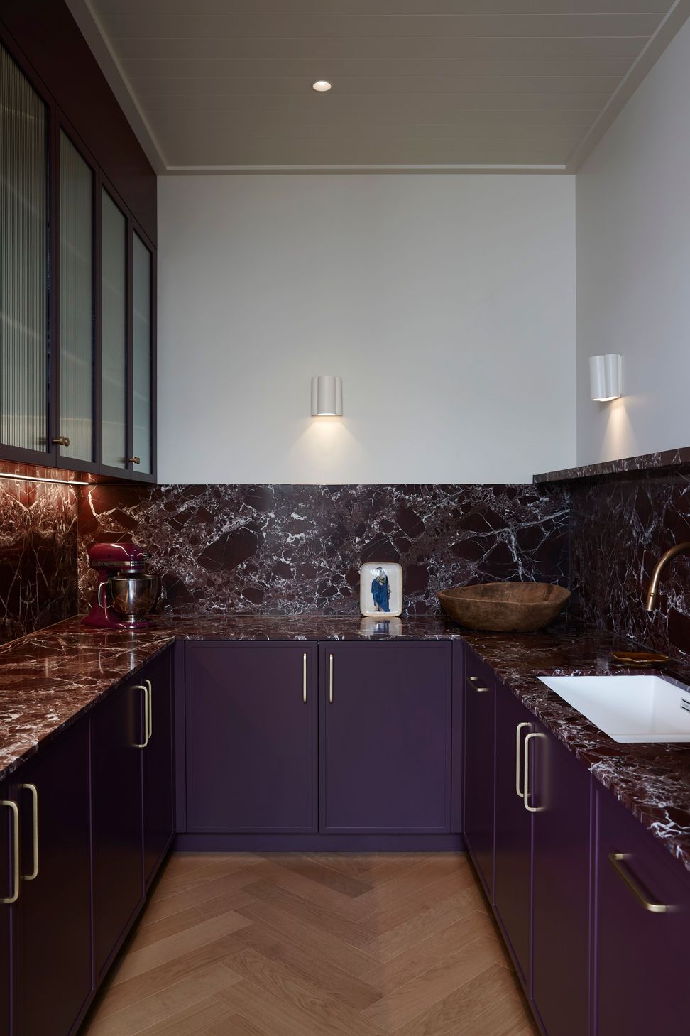 2411-ISLAND-Interiors-15-Oxford-Trce-324x.jpg