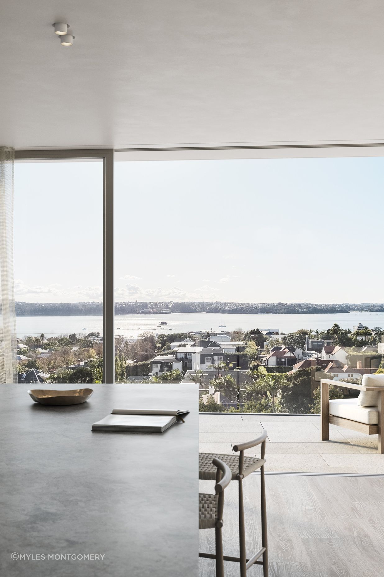 North-facing living areas are directed towards the captivating harbour views.