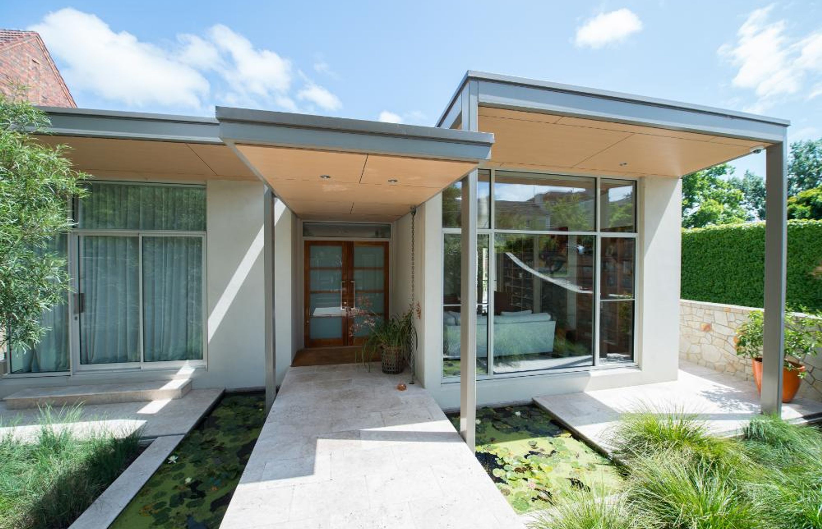 Hawthorn Riverside House by Susie Miles Design ArchiPro AU