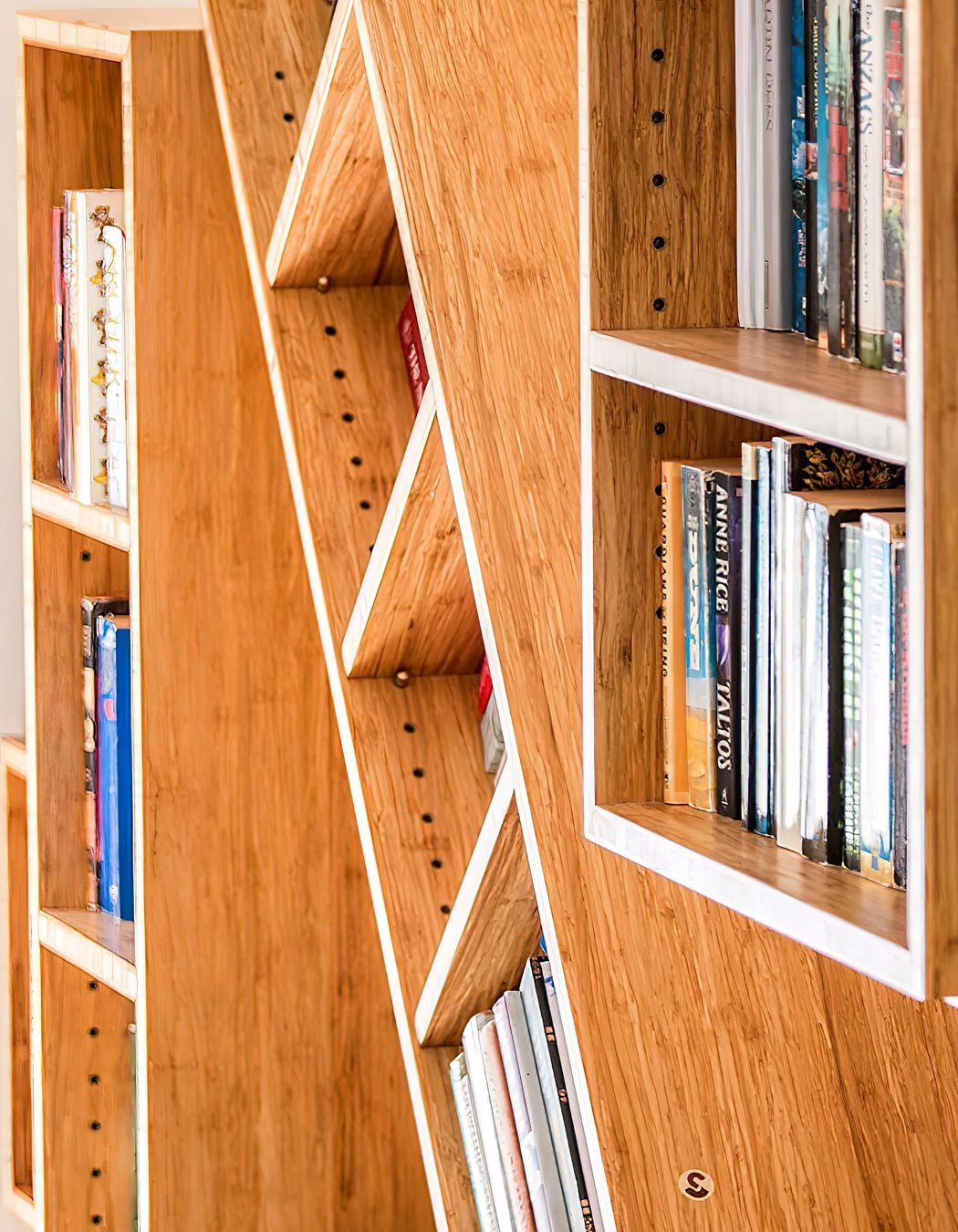 SelectCustomJoinerybookcase012-1-1.jpg
