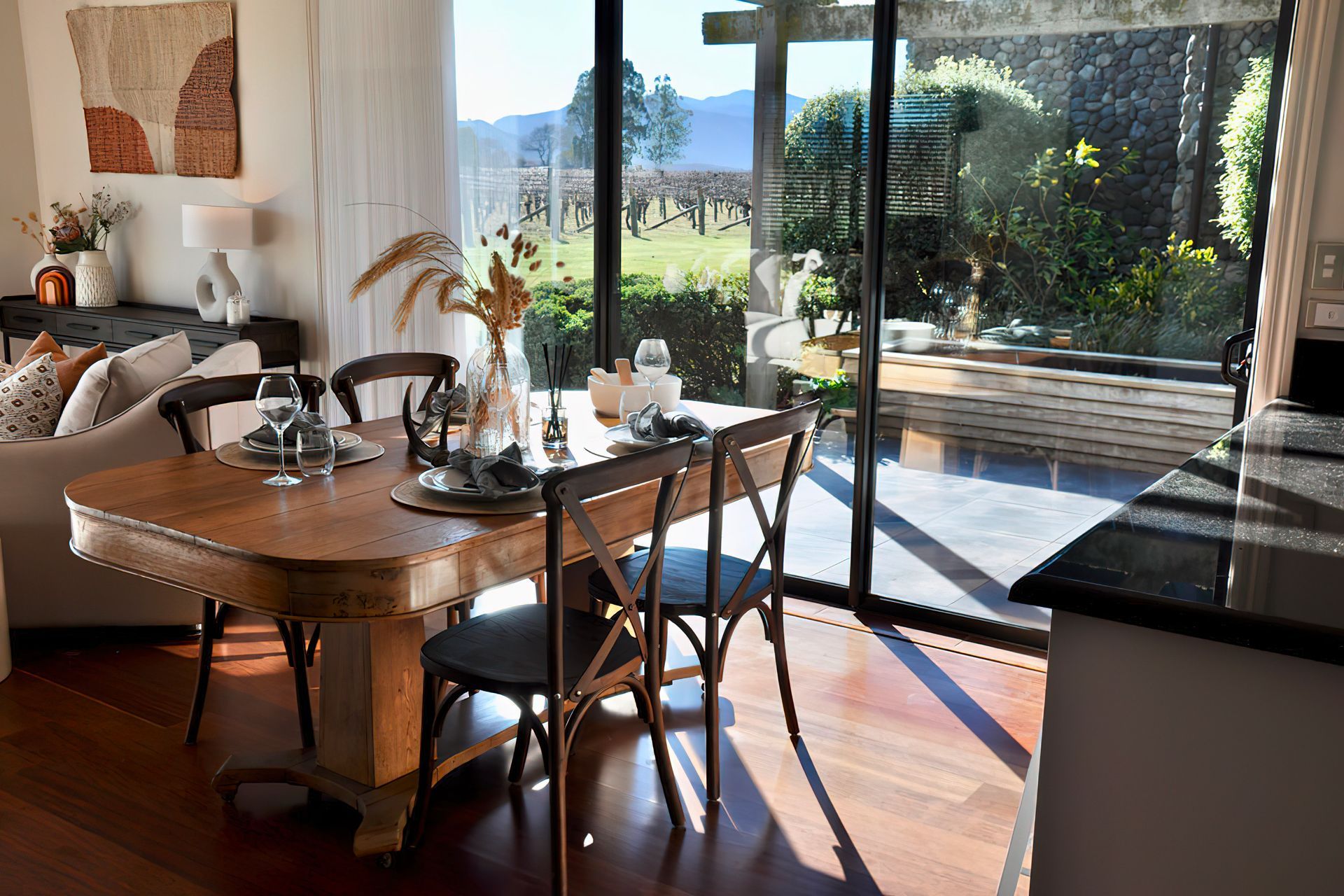 Home Staging - Stump Creek