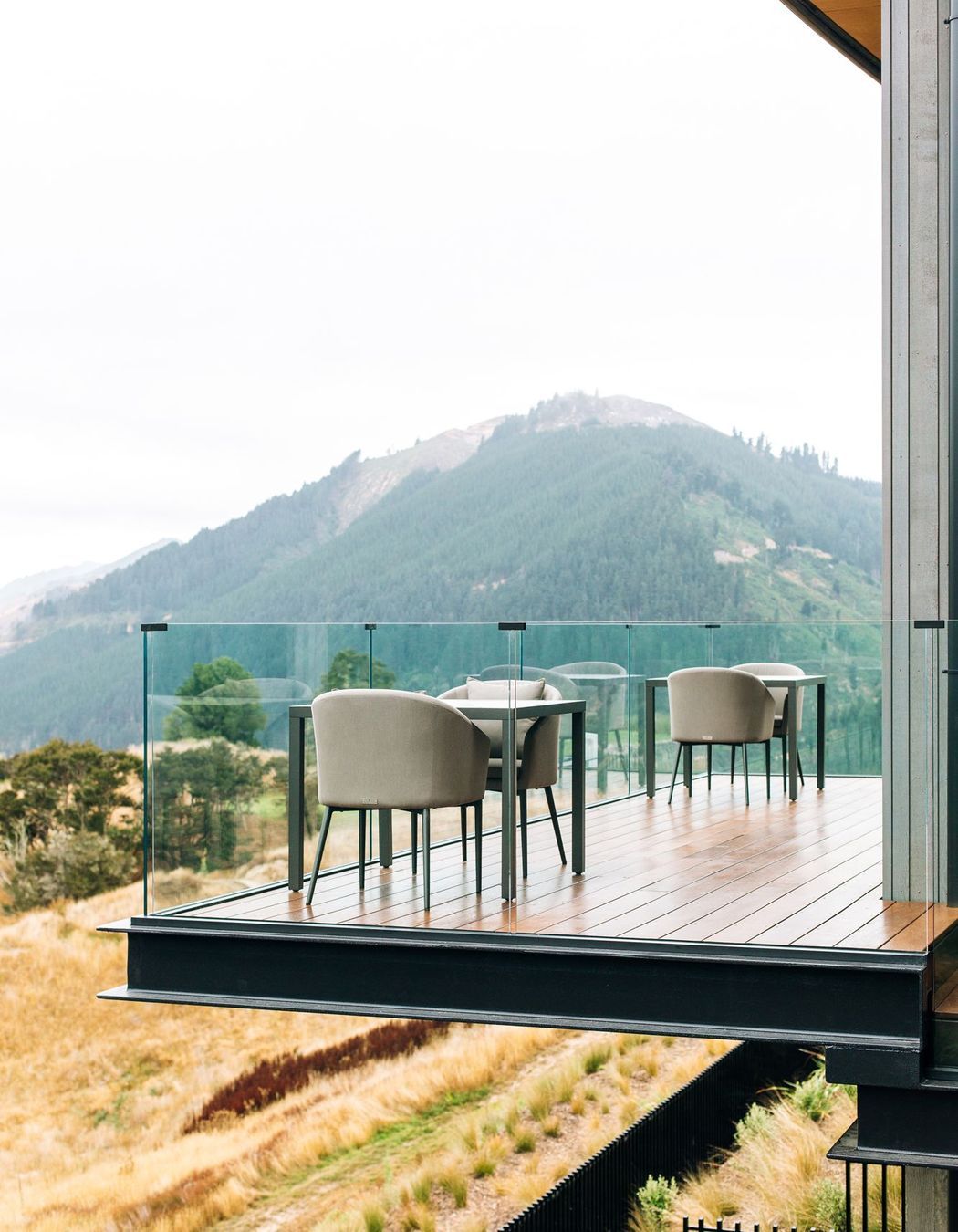 Stonefly Lodge - Falcon Brae Villa