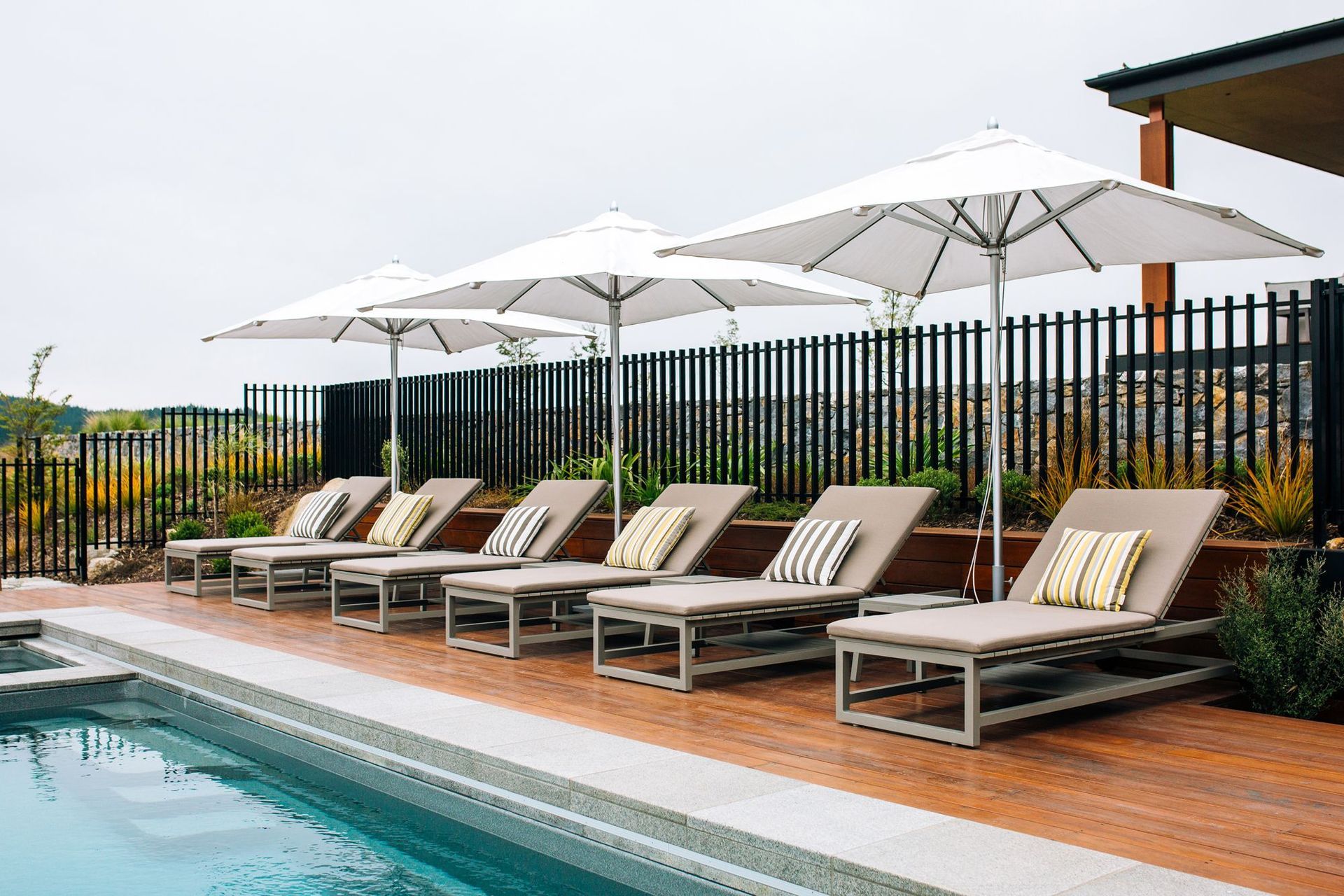 Stonefly Lodge - Falcon Brae Villa