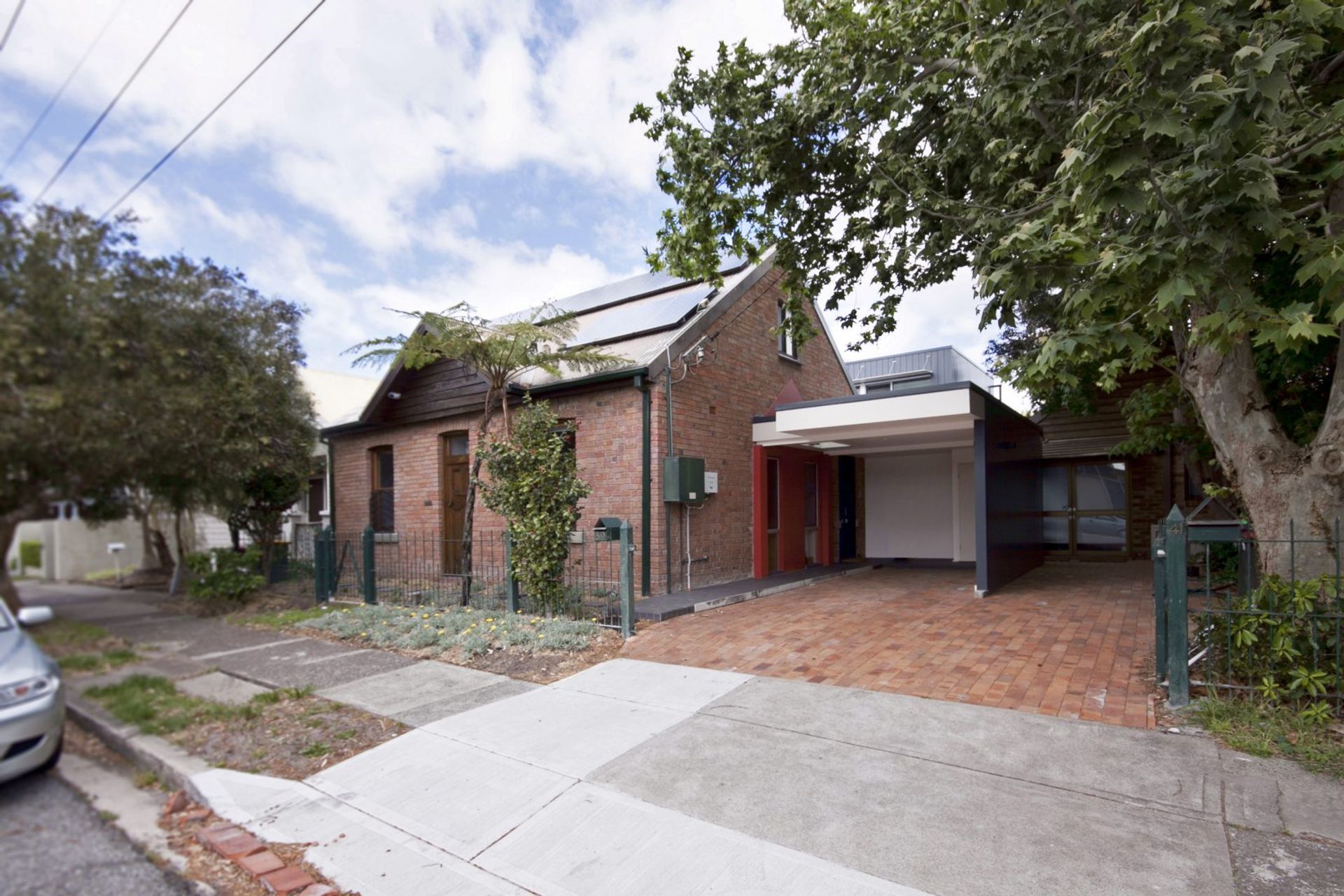 Suters Sunnyside Residence