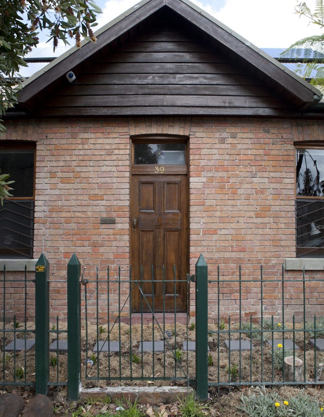 Suters Sunnyside Residence