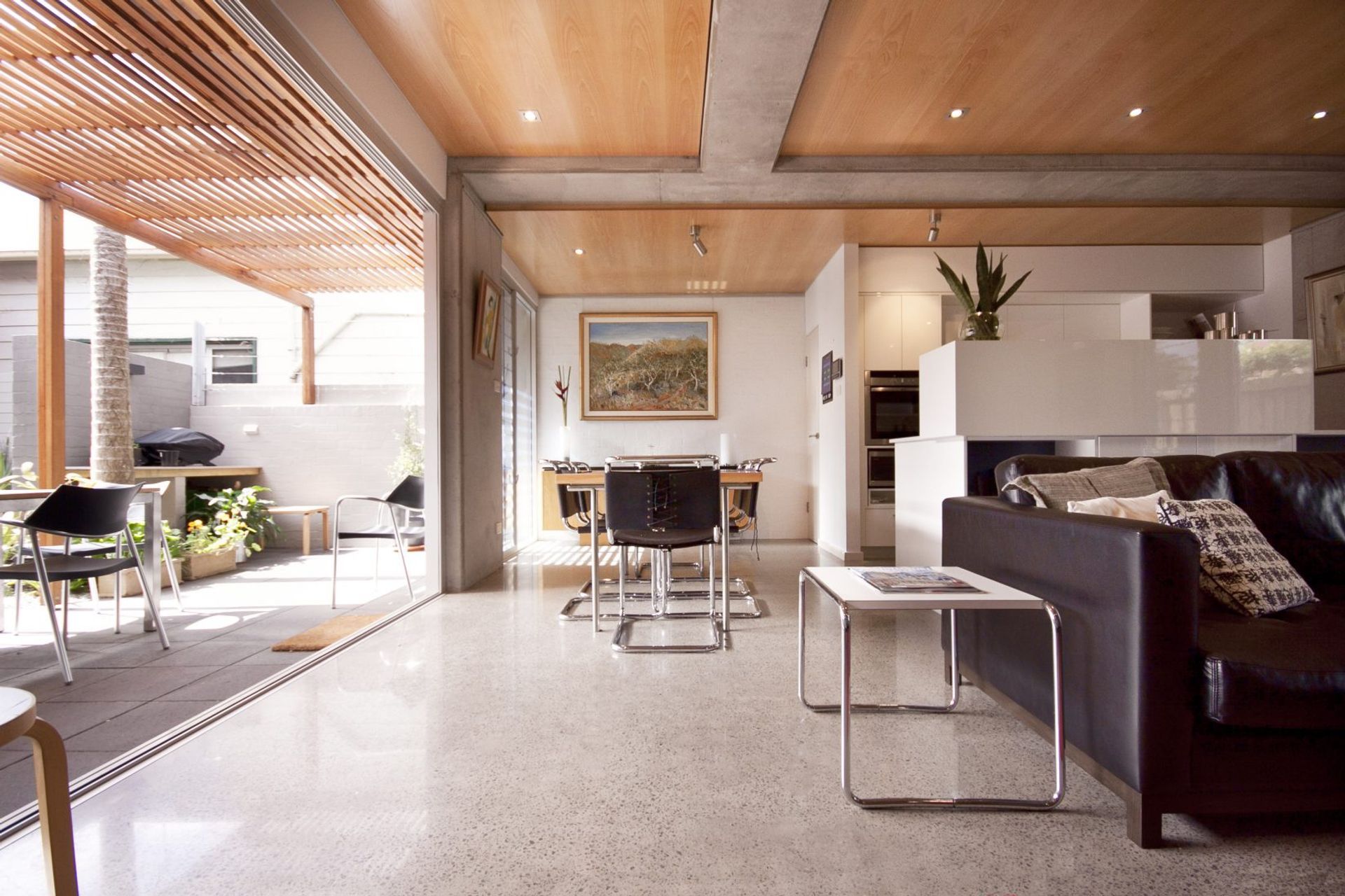 Suters Sunnyside Residence