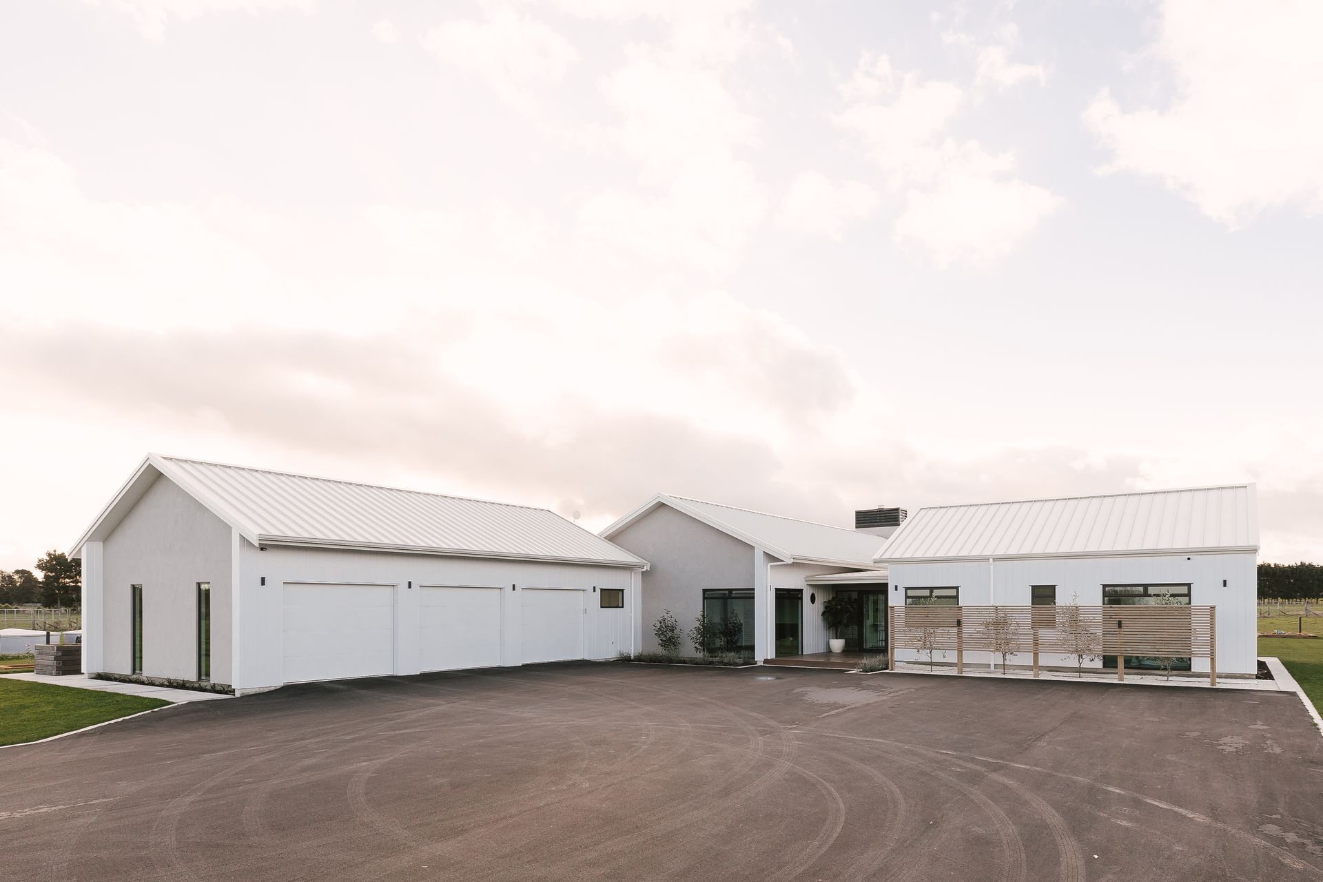 The Bradburys Build