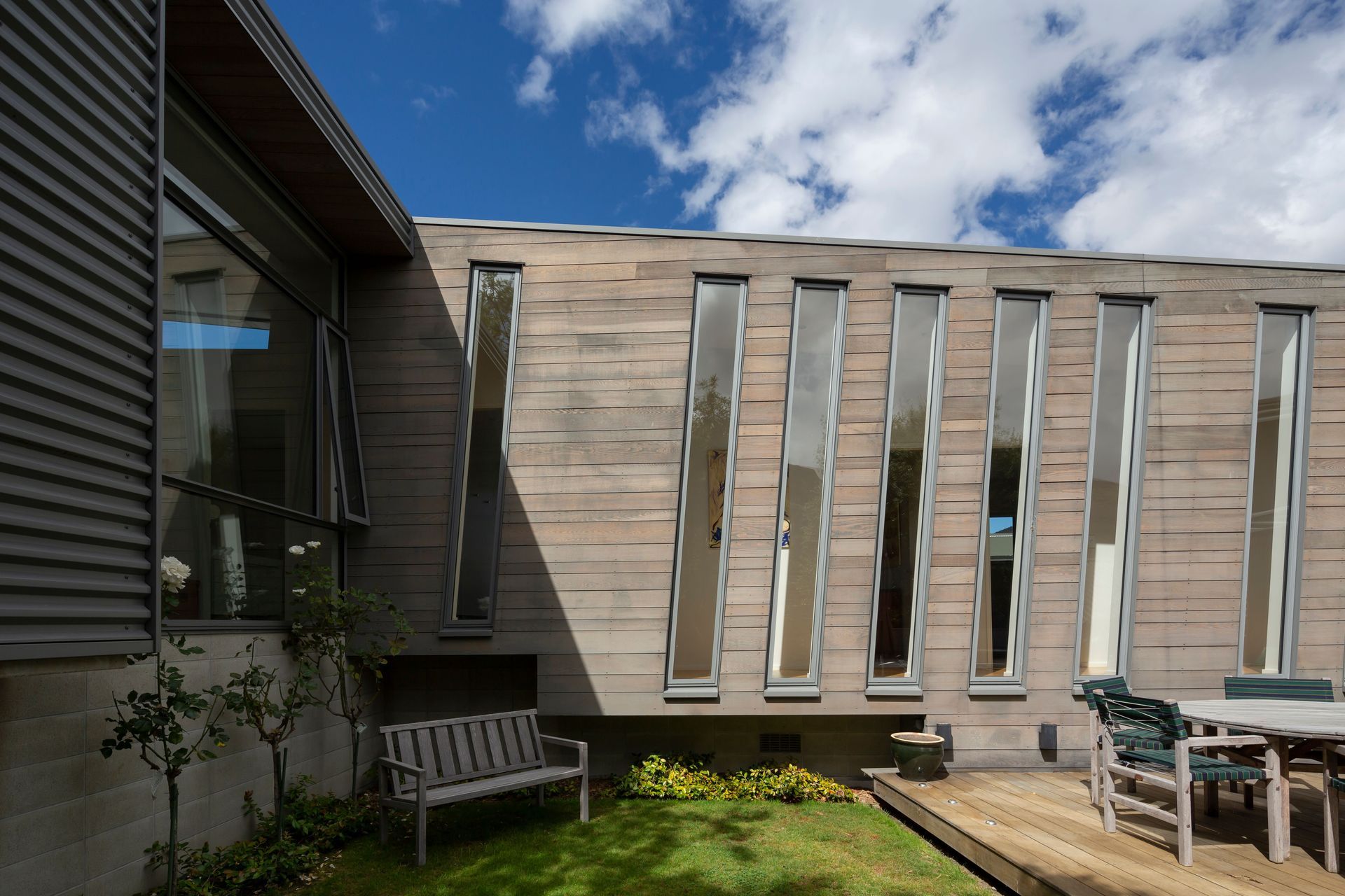 Lake Avenue, Frankton