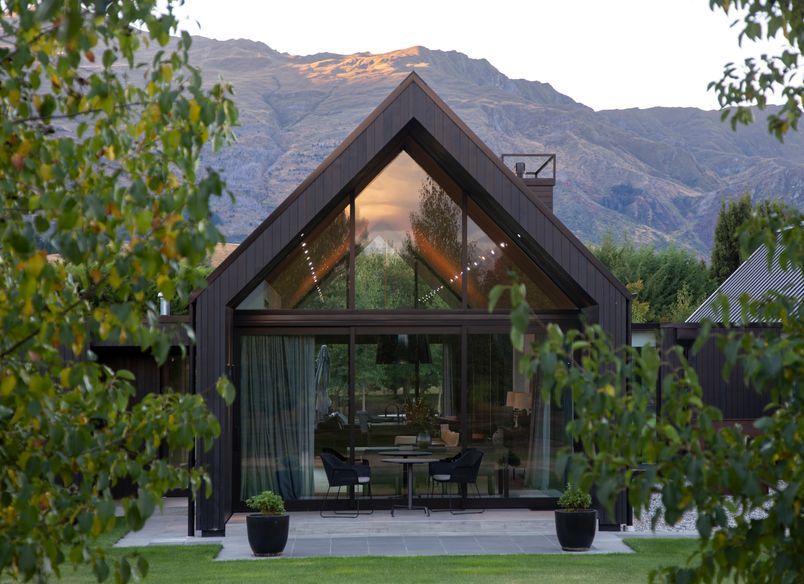 Sheppard & Rout | Domain Road, Queenstown