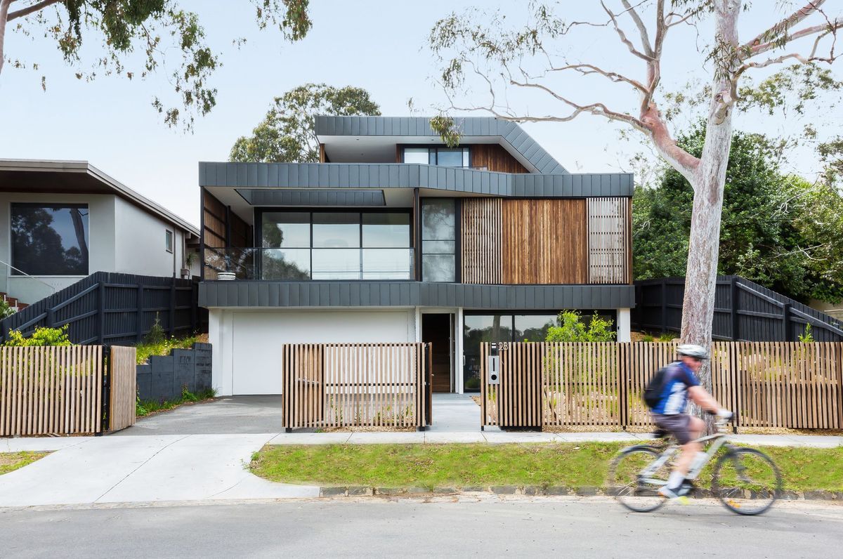 Kew East House