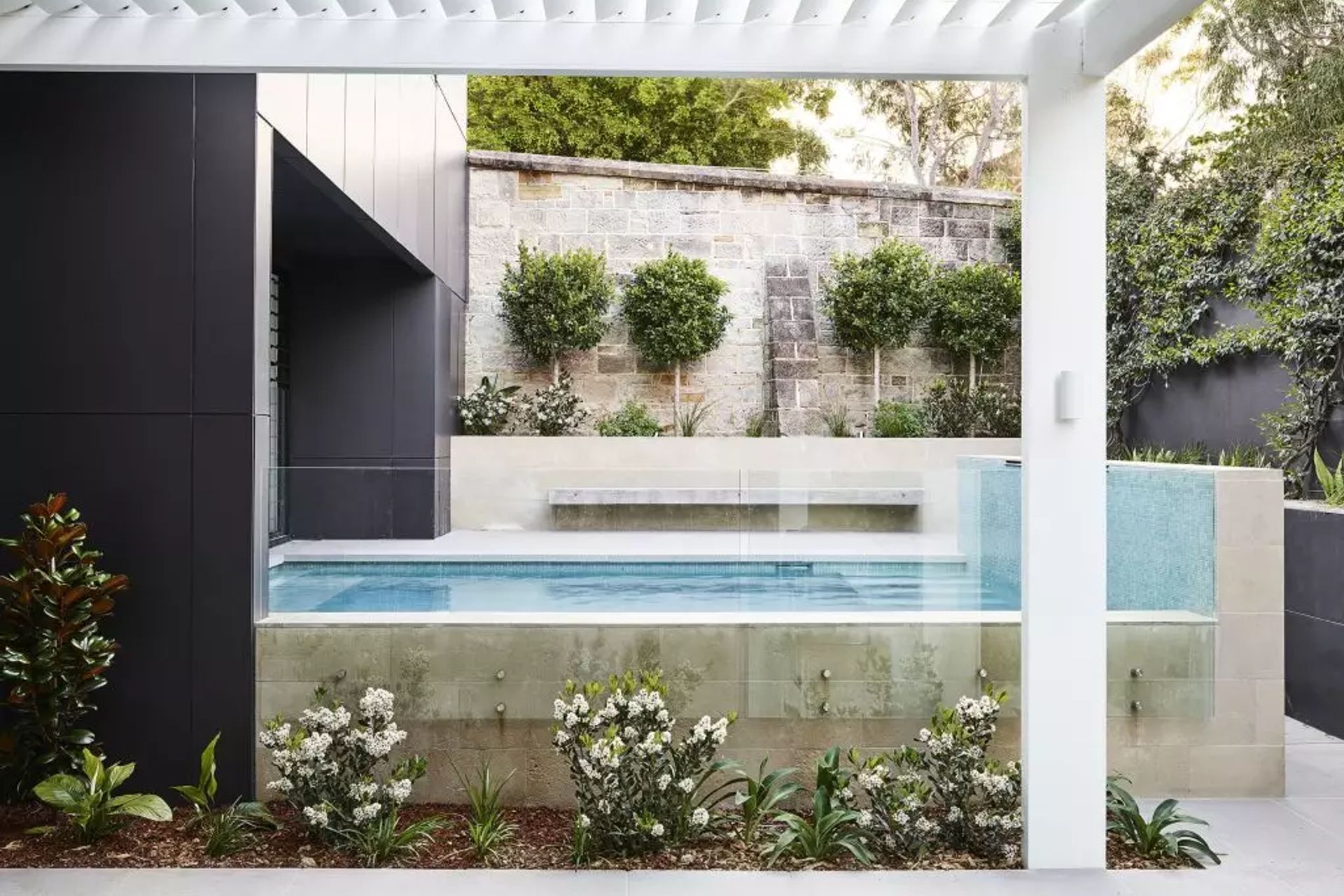 ##^^Coogee, Gordon Ave