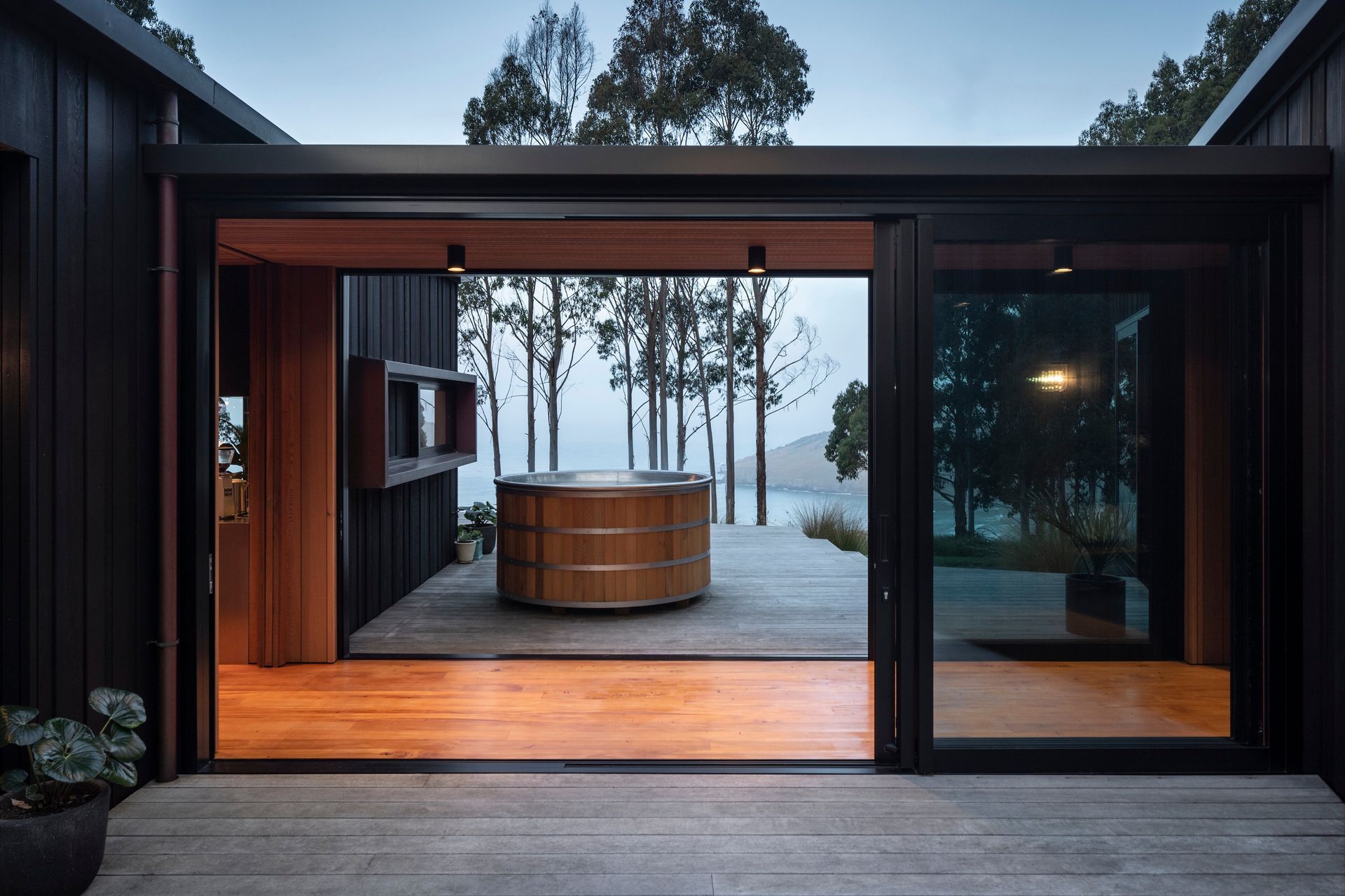 5278-The-Cliffs-Whitaker-Architects-Devitt-10-ap-compressed.jpg