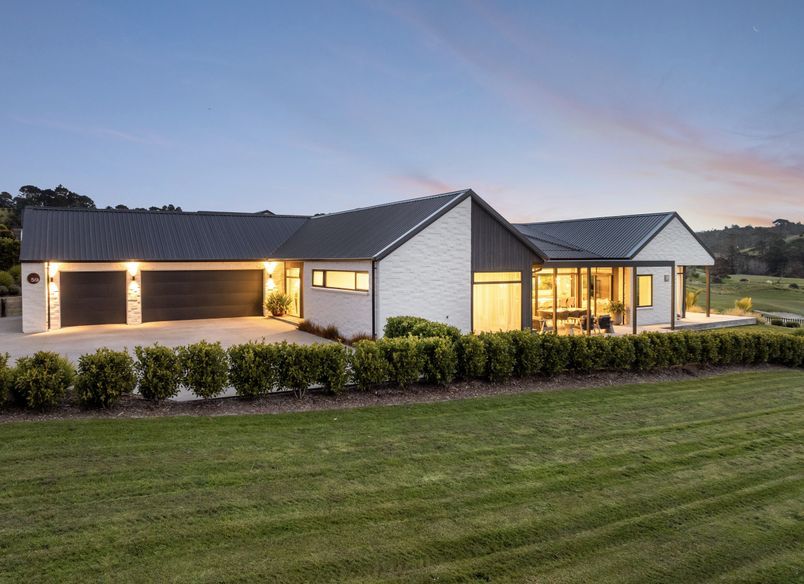 LuxeView Wainui