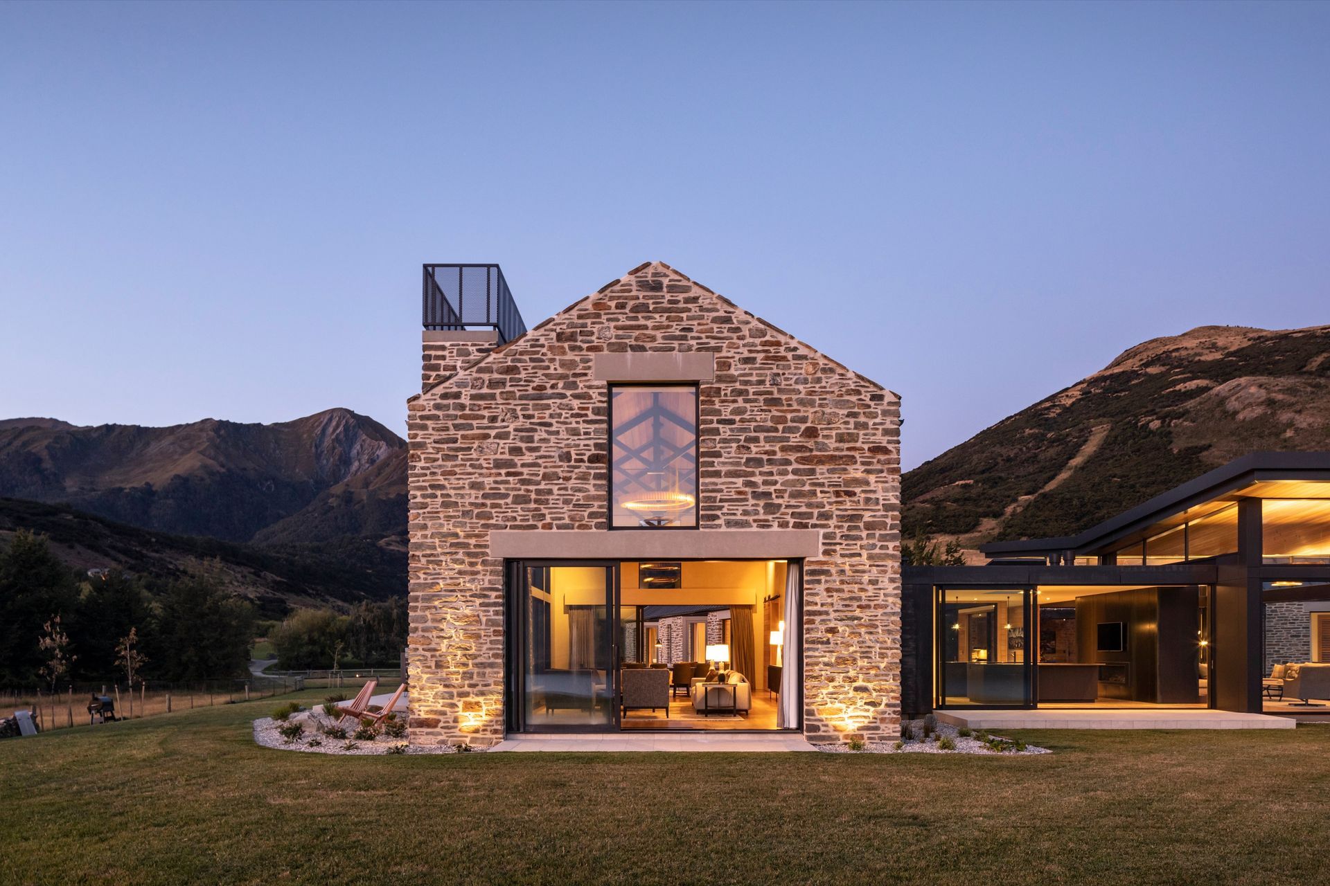 5917-Closeburn-Lodge-Whitaker-Architects-Devitt-32-ap-compressed.jpg