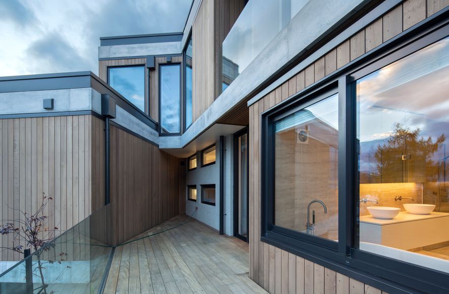 Queenstown Property | Warren & Mahoney Architects, Summit Build