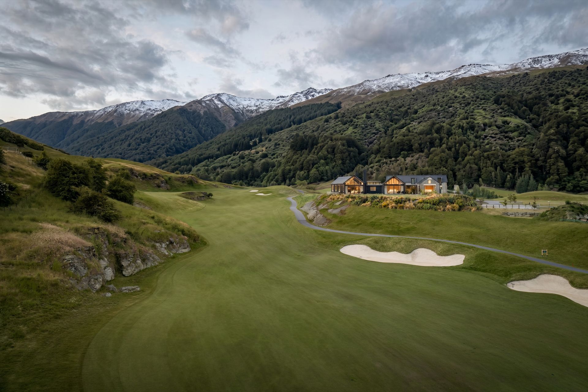 6331-Mill-Farm-Residence-Whitaker-Architects-Larkin-1-ap-compressed.jpg