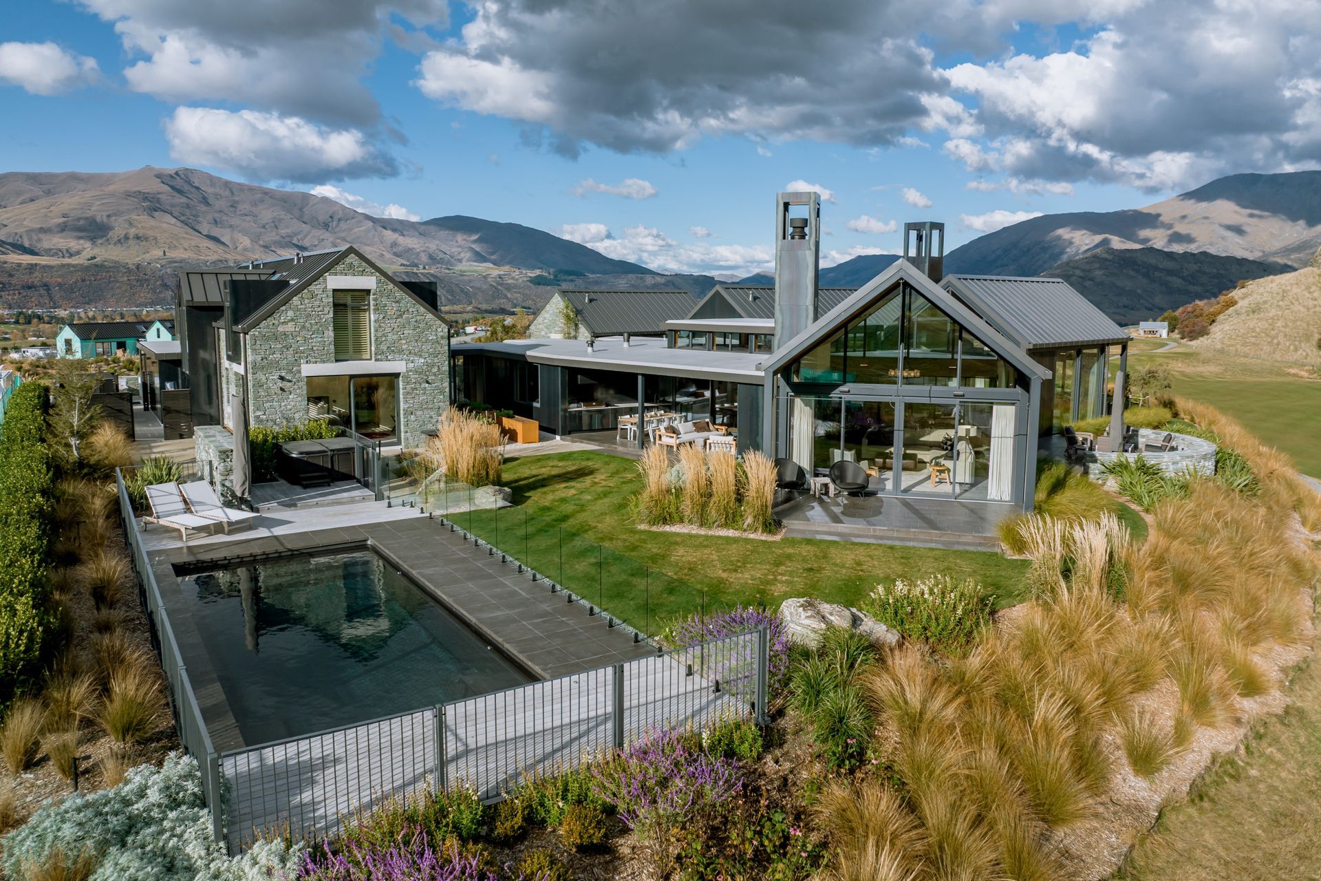 6331-Mill-Farm-Residence-Whitaker-Architects-Trinity-60-ap-compressed.jpg