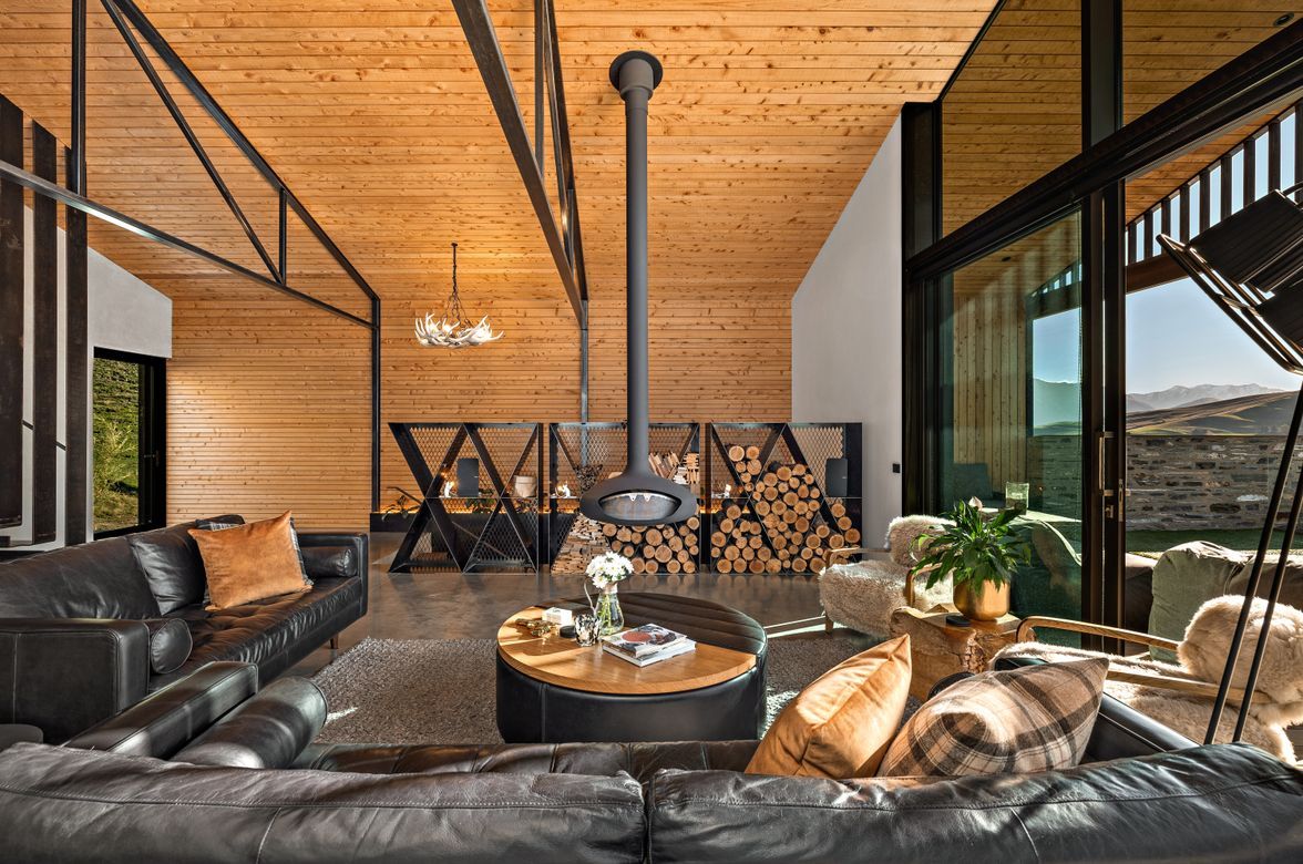 Lake Hayes House of the year Award Winner...    By Form Construction