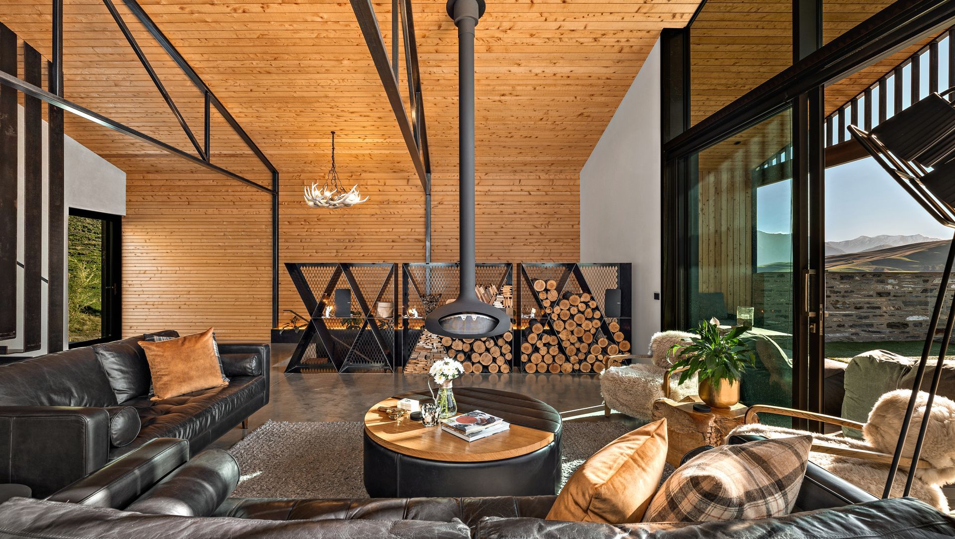 Lake Hayes House of the year Award Winner...    By Form Construction banner