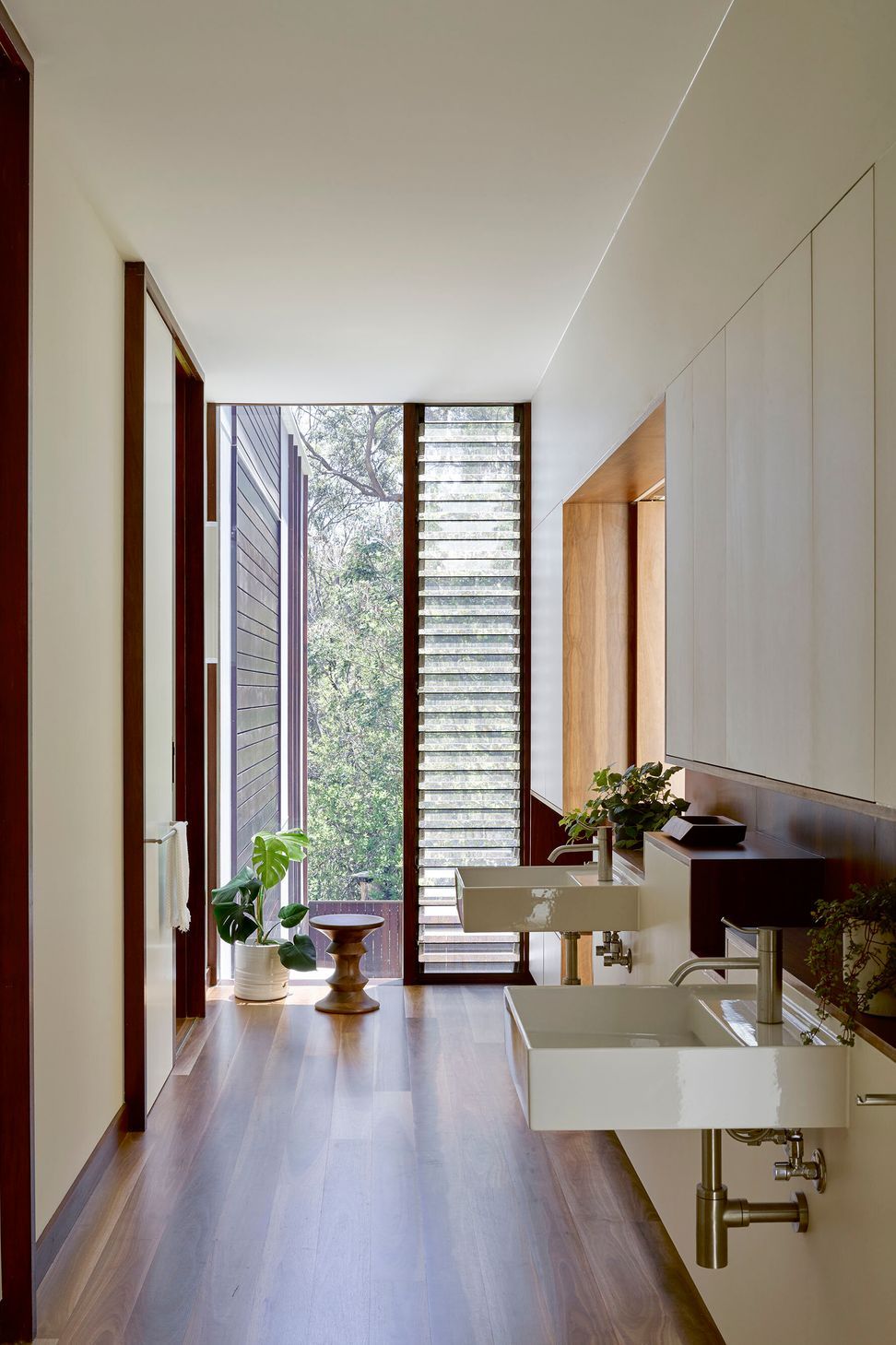 J&J RESIDENCE