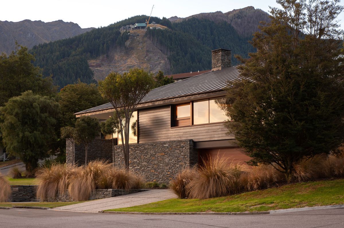 Park Street Lakefront Luxury by Andrew Wiley Architect & Ralf Kruger Landscape Architect