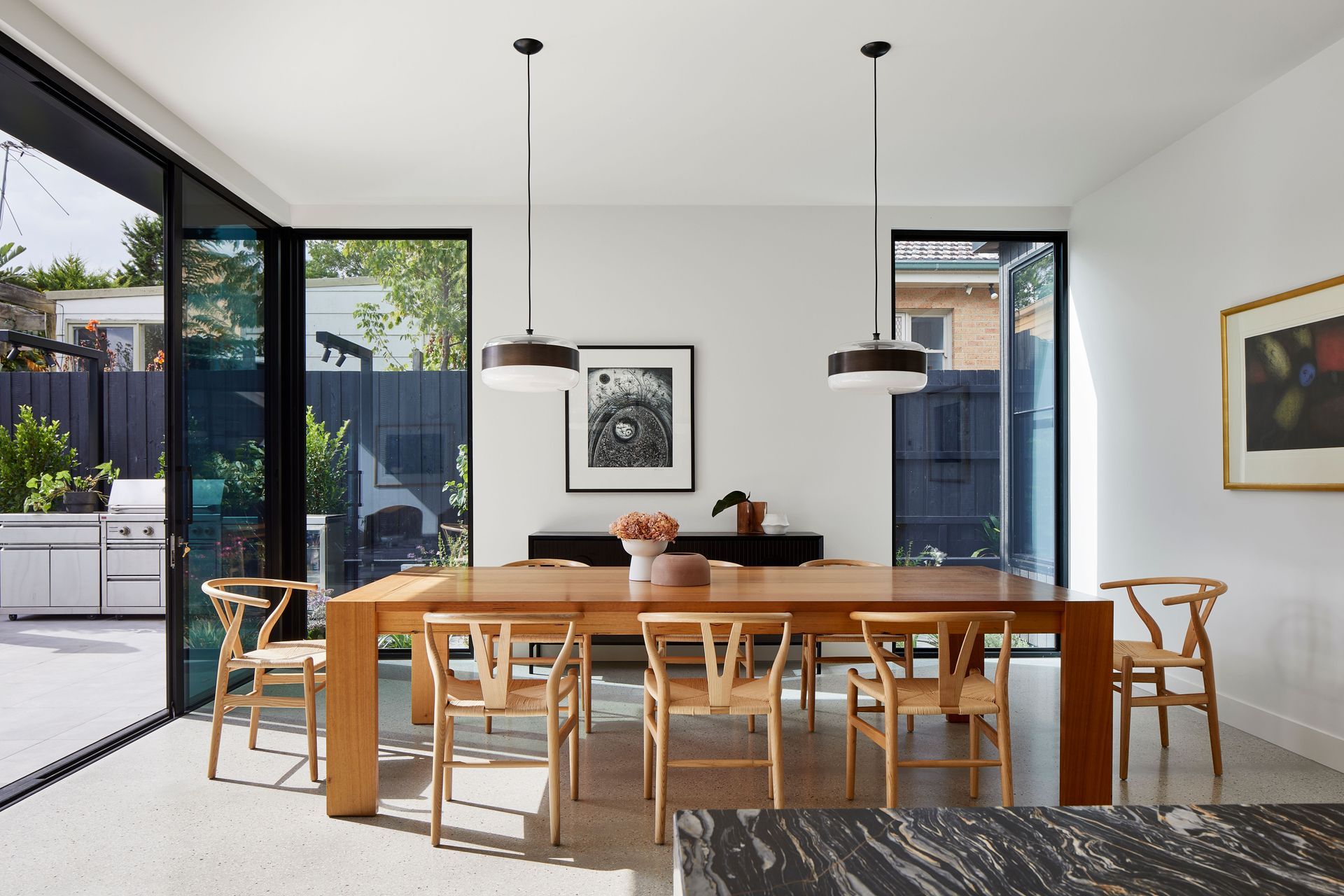 Storey Avenue, Hampton