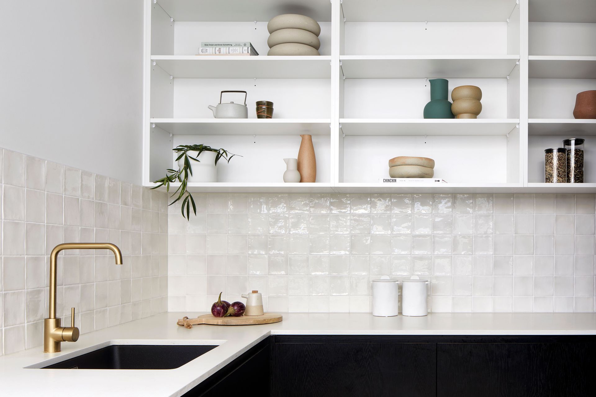 Storey Avenue, Hampton