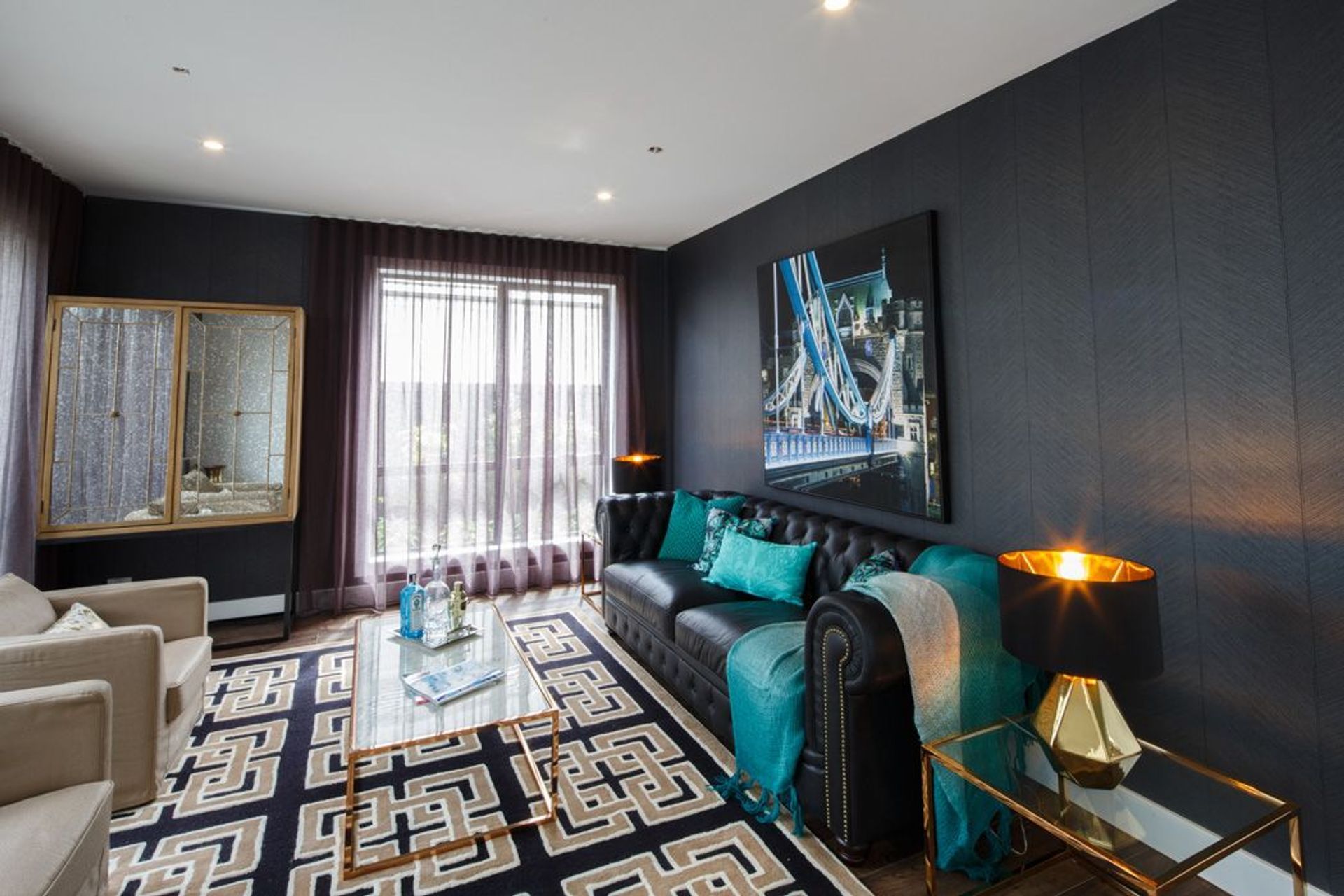 Aria Display Home