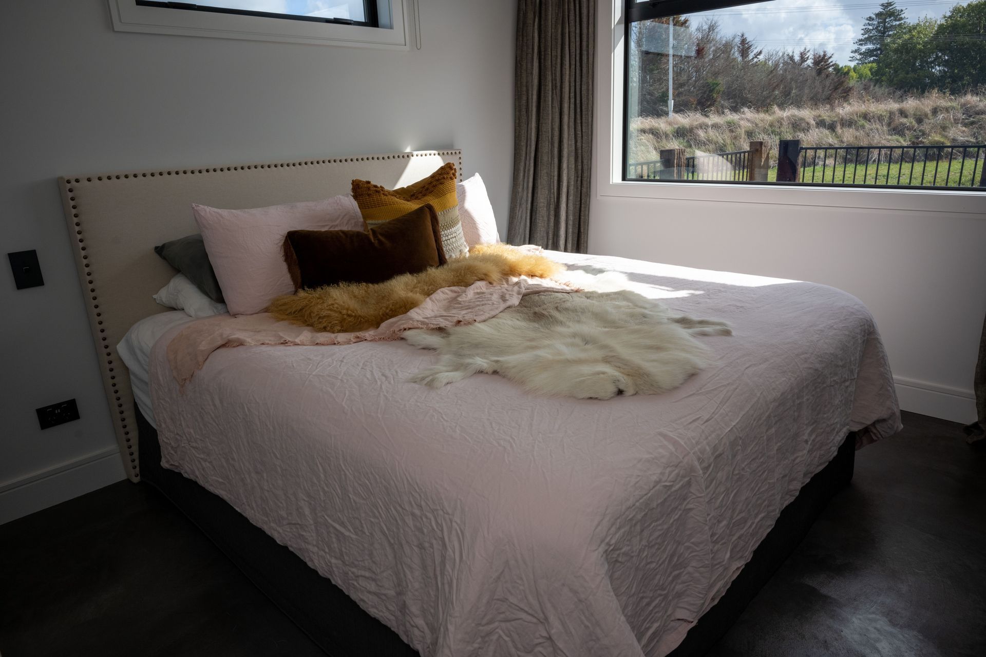 Pukekohe - Custom Built Office/Barn