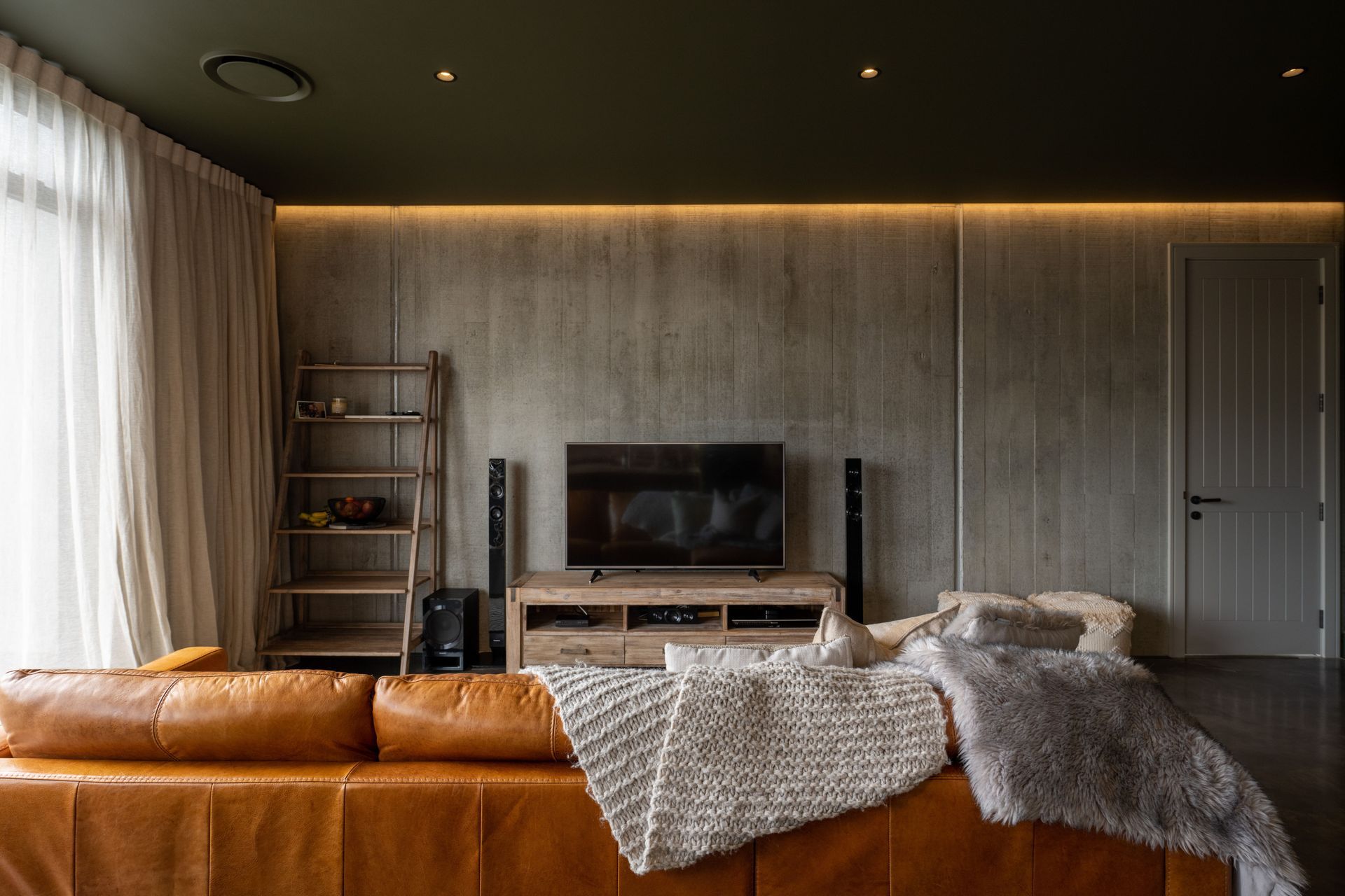 Pukekohe - Custom Built Office/Barn