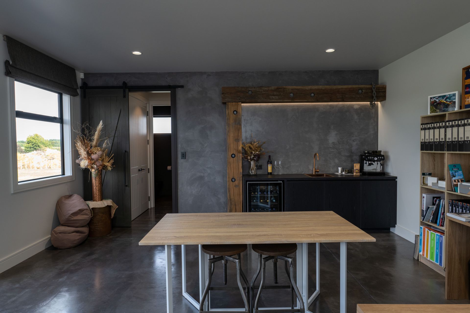 Pukekohe - Custom Built Office/Barn