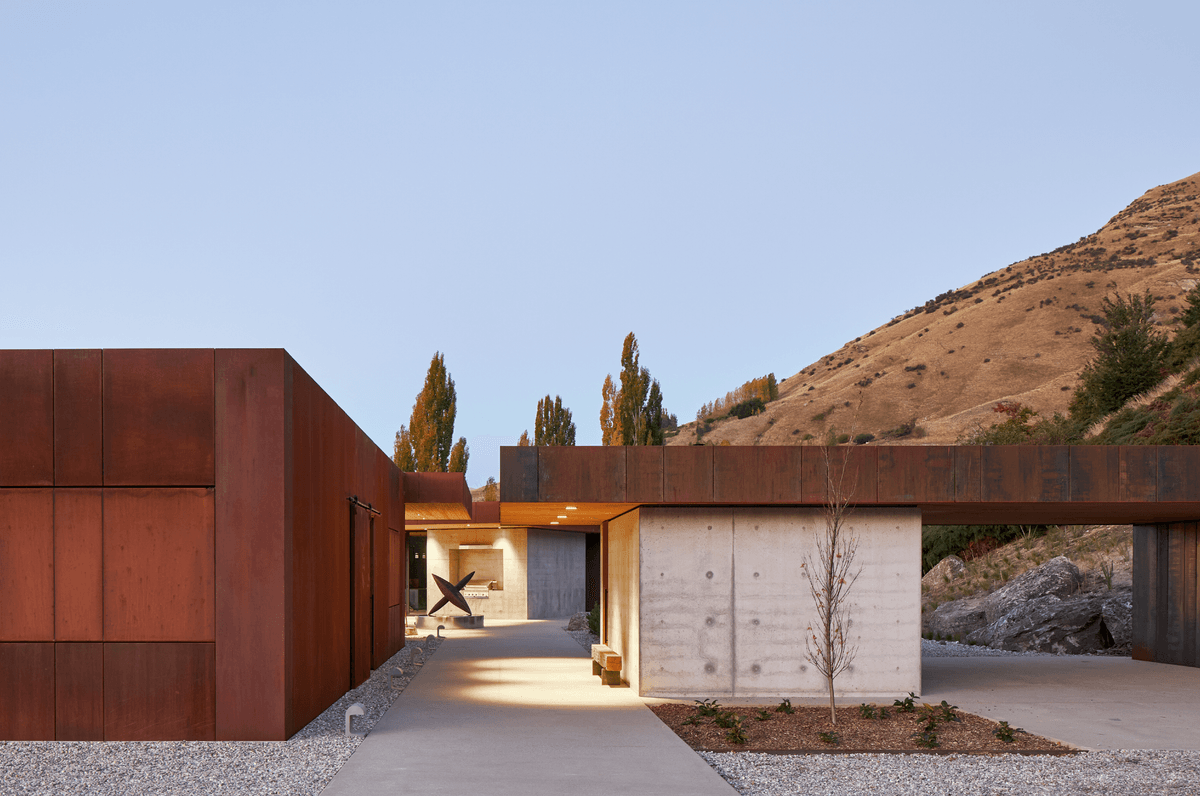 Rust Shed