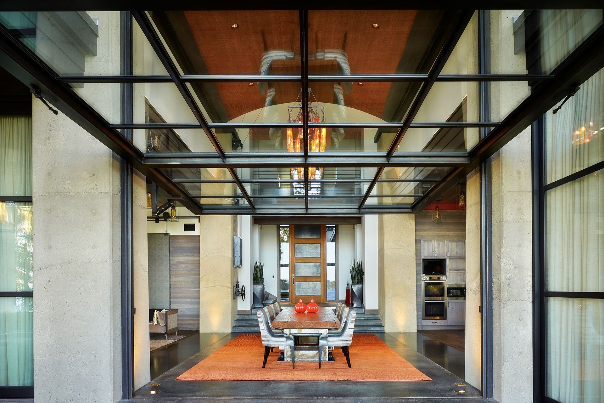 Bon-Appetit-Dining-room-exterior-Door-open.jpg
