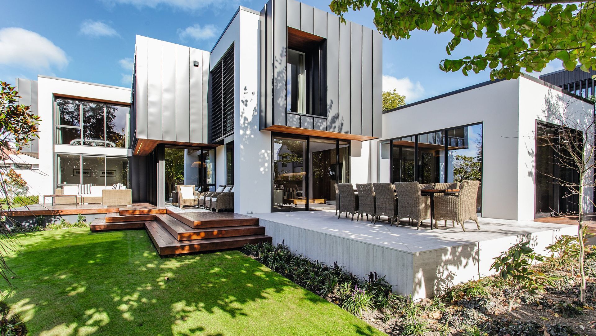 Full Stream Ahead banner