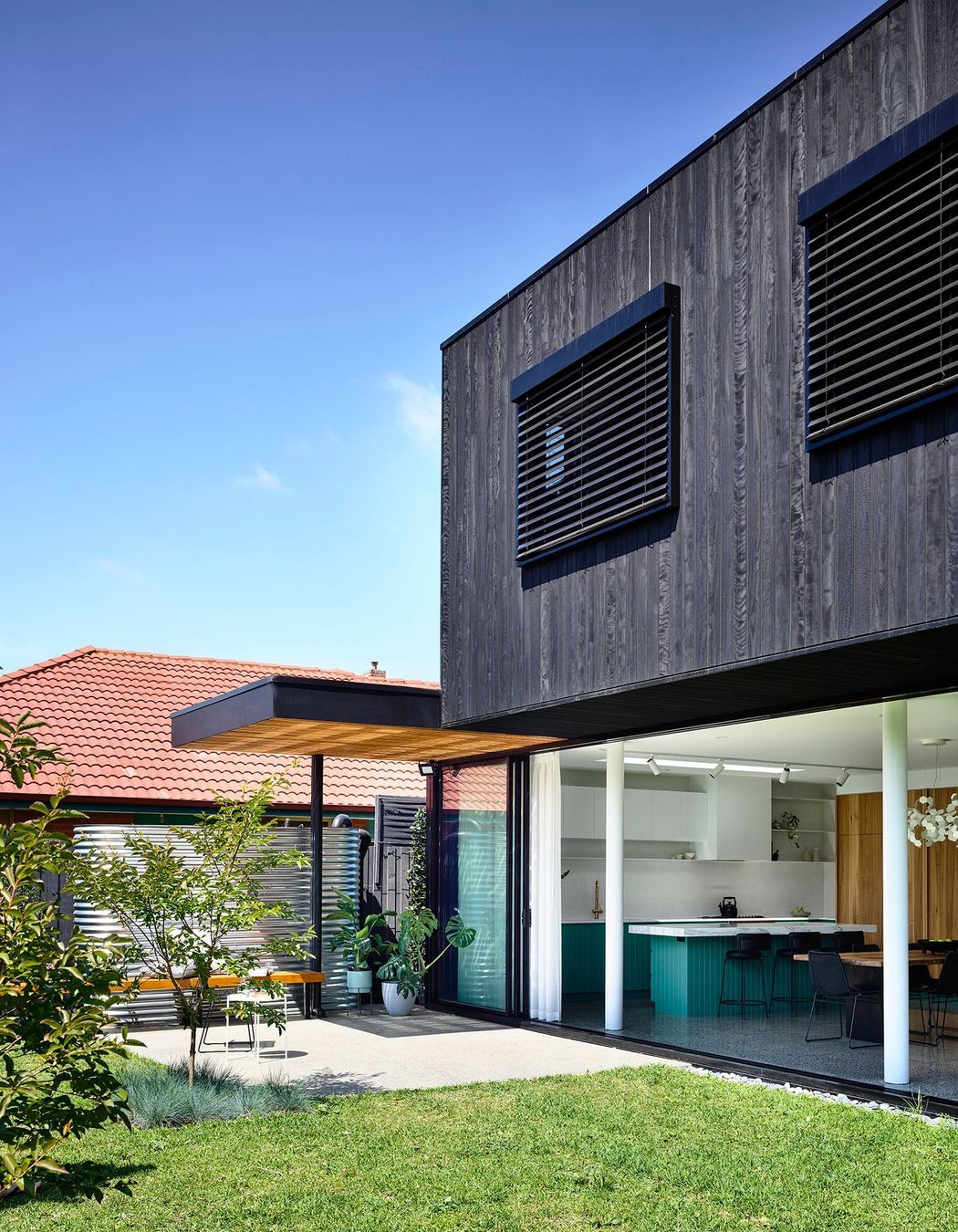 Paperback  House, Northcote - External Venetians