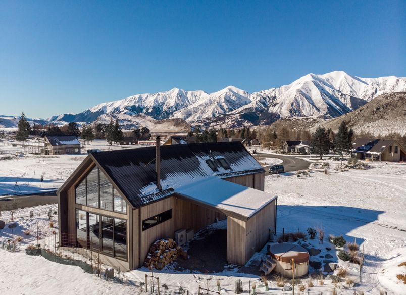 Winter Bach, Castle Hill