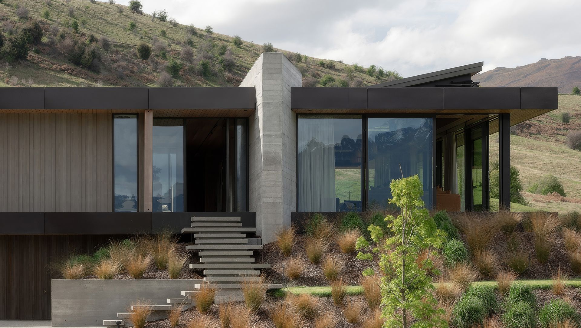 Oculus House, Queenstown banner