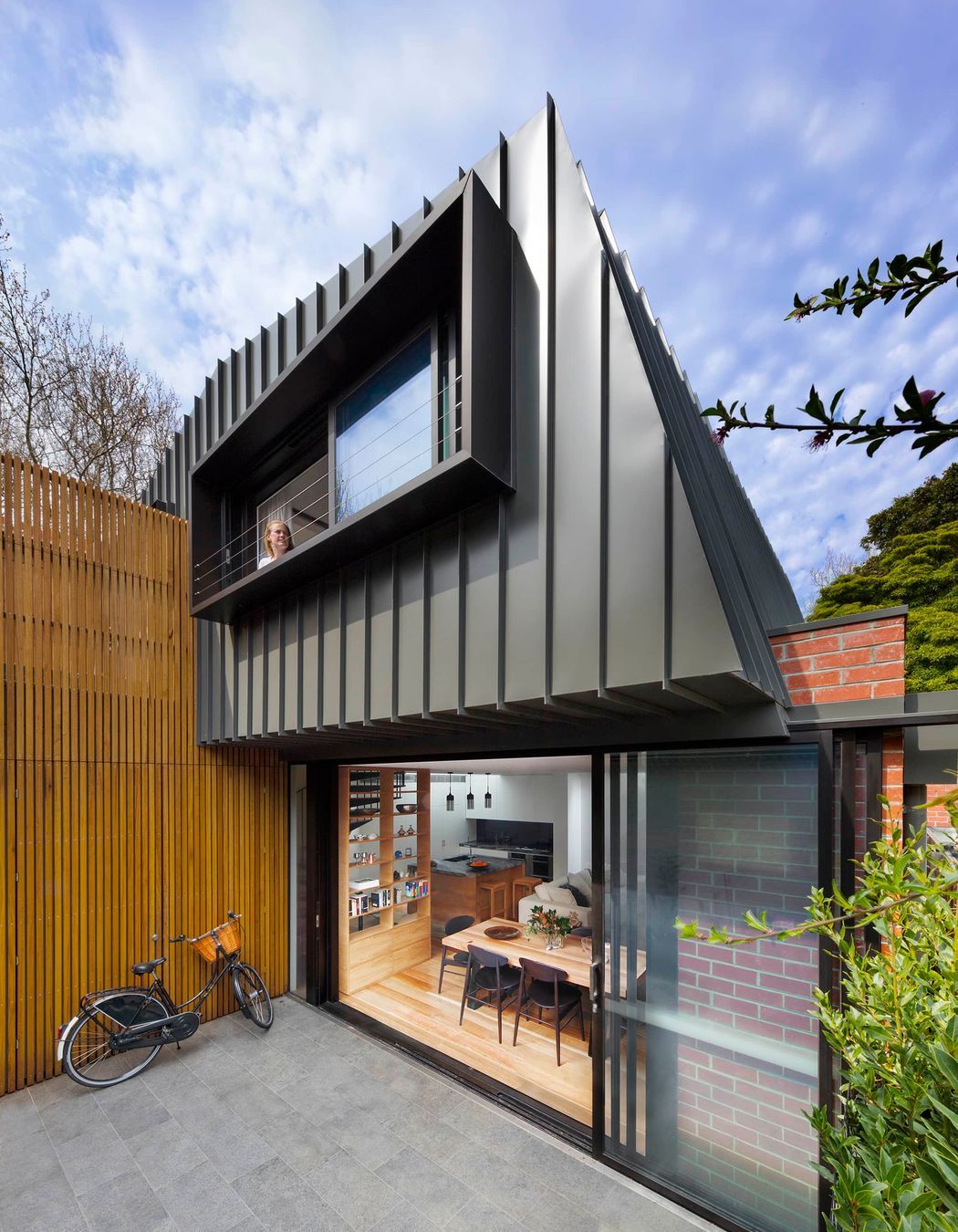 PHOTOGRAPHER : Dianna Snape