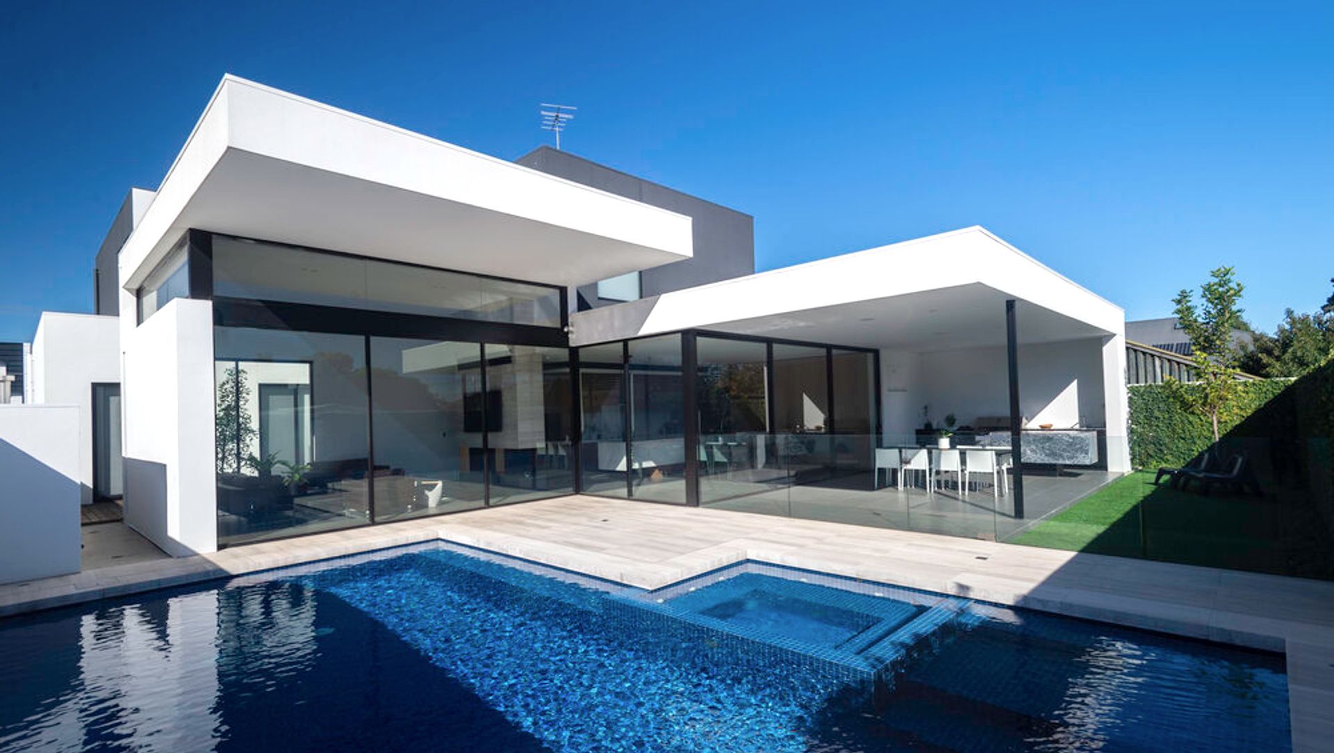 Torrens Avenue Residence banner