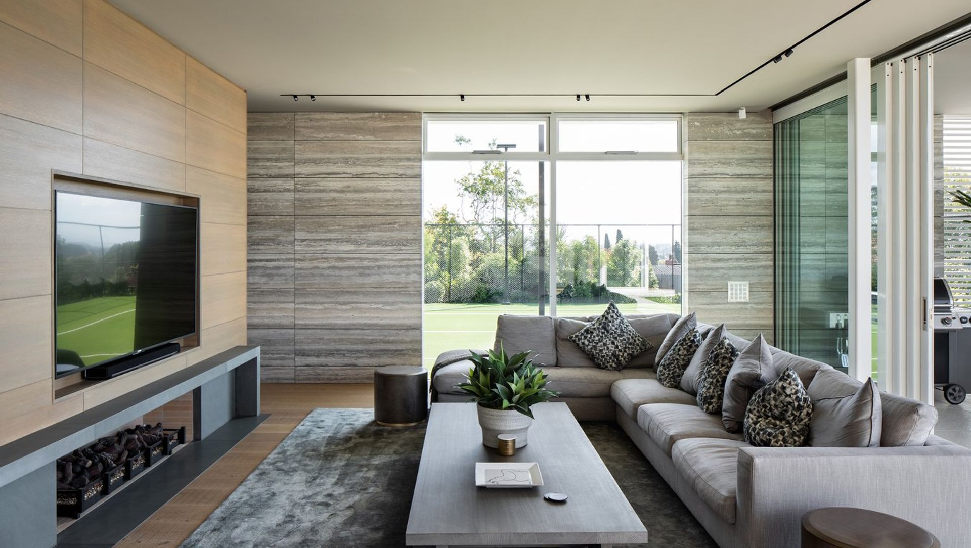 Cantilever House Havelock North banner