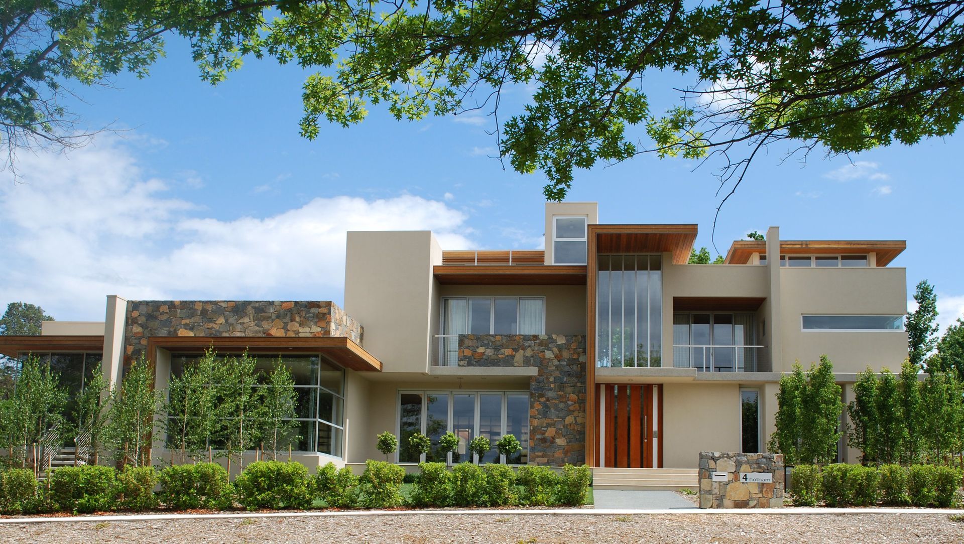 Lourandos Deakin banner