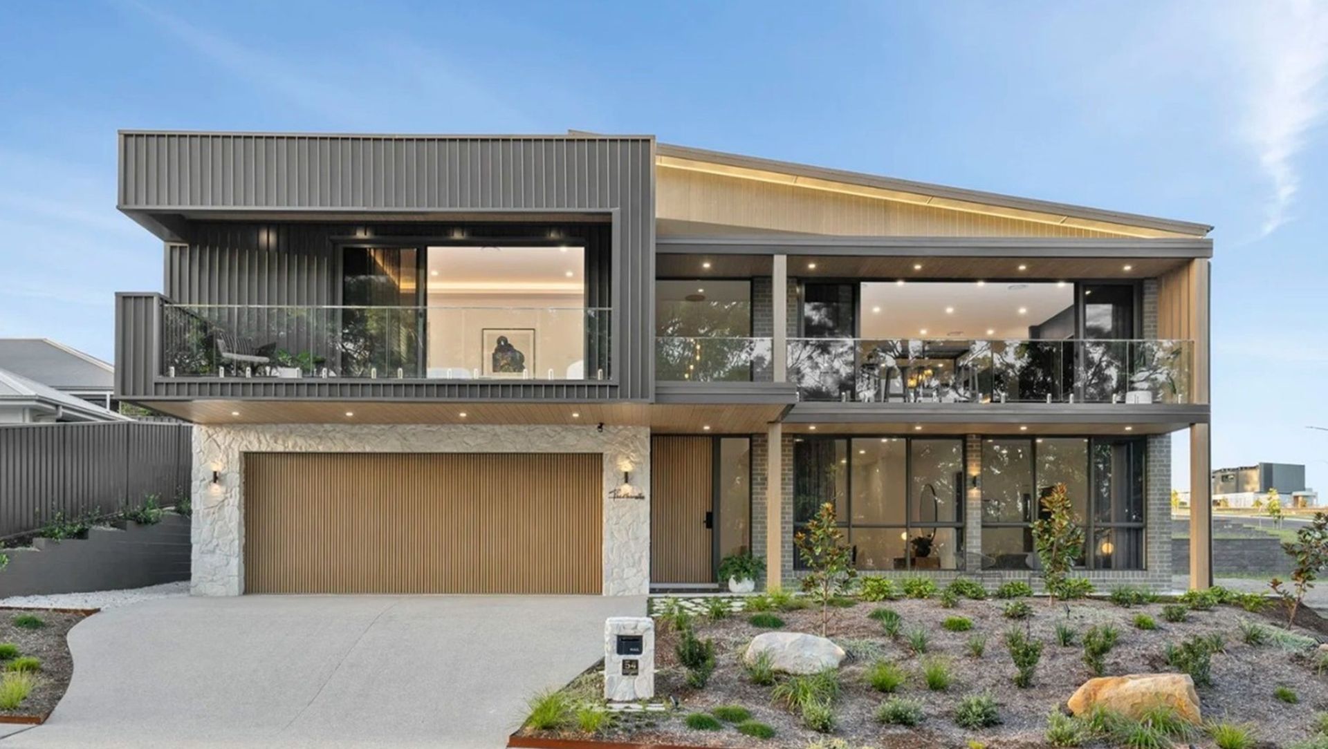 Merealba House banner