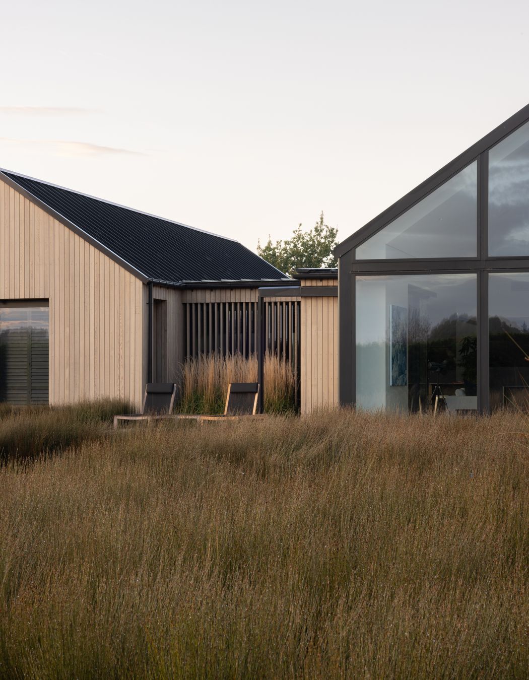 Dimond Roofing's Heritage Tray in the colour Flaxpod