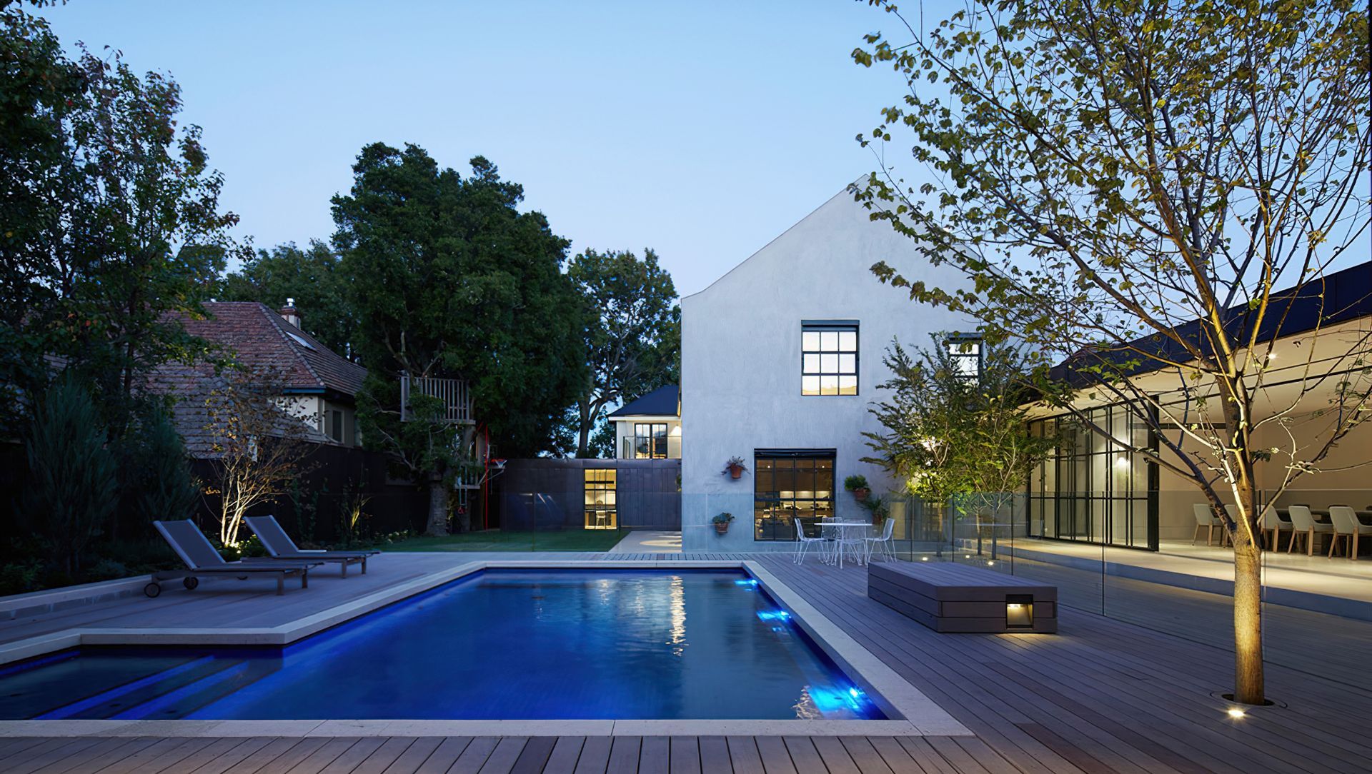 Hopetoun Road, Toorak VIC banner